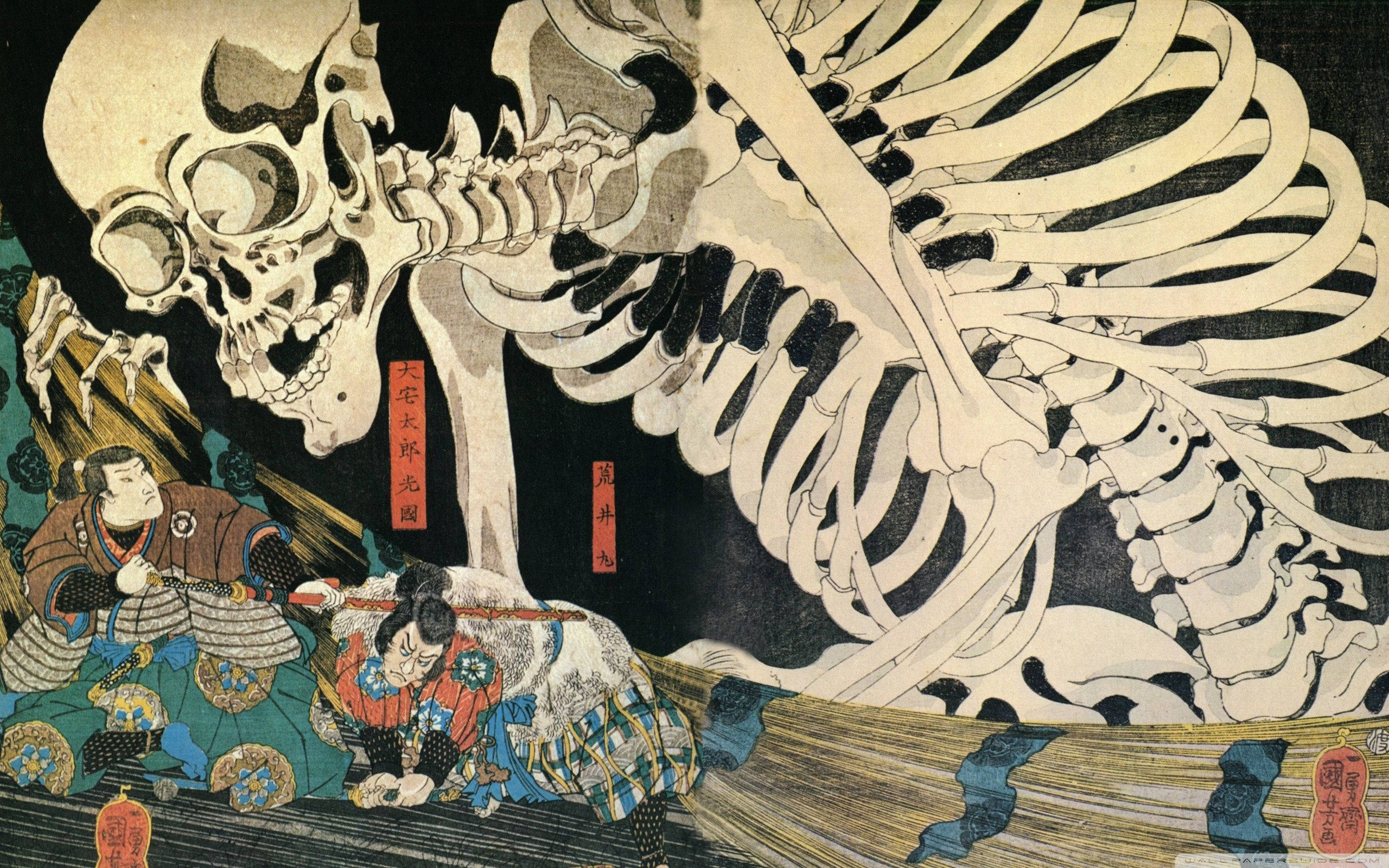日本武士對抗骷髏怪獸 壁紙 — 一個高聳的骷髏巨人籠罩著兩位武士，呈現出戲劇性的浮世繪木版畫風格。
