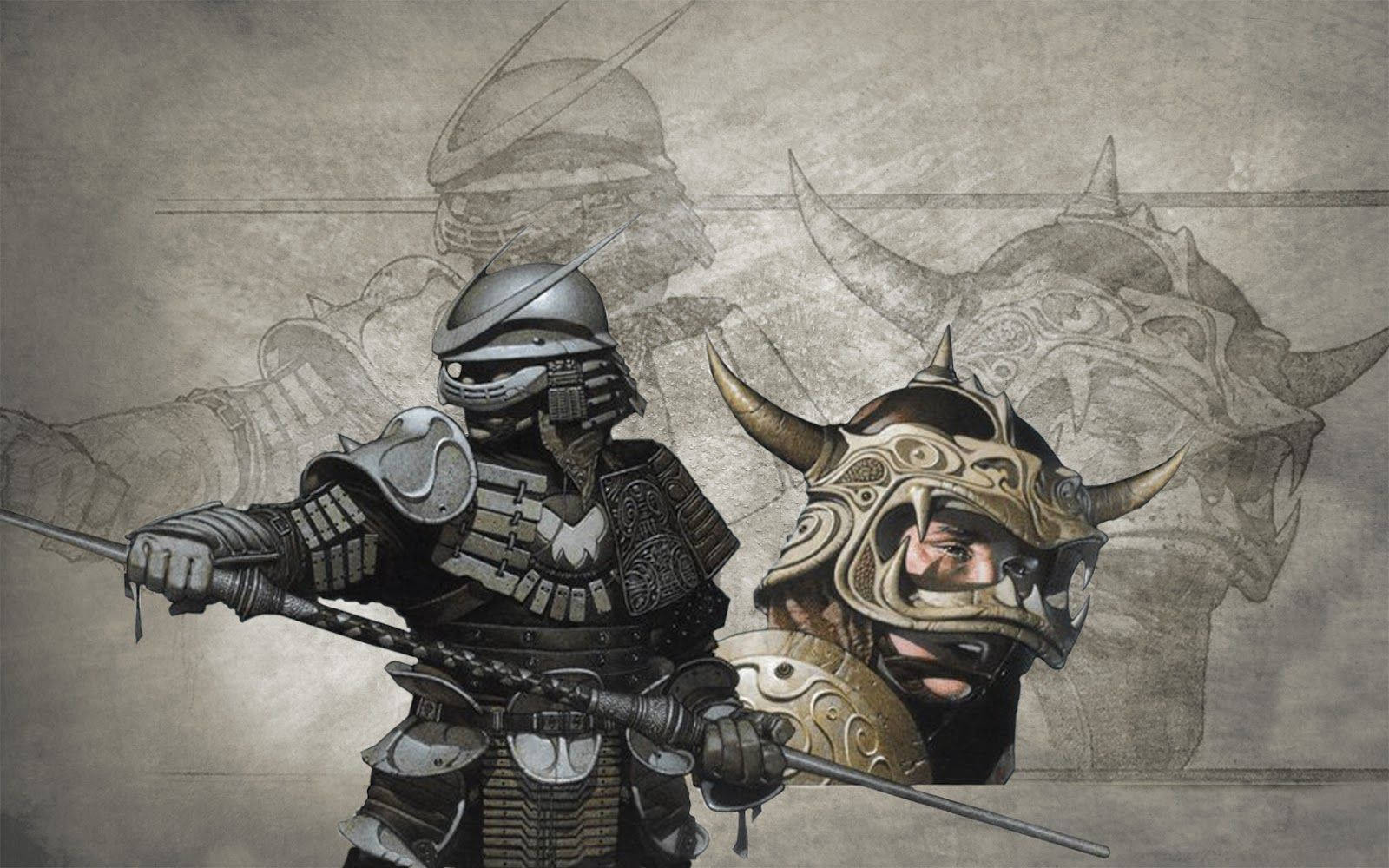 日本武士身穿盔甲 壁紙 — 兩名身穿華麗頭盔的裝甲武士，在褪色的羊皮紙背景前持劍擺出架勢。