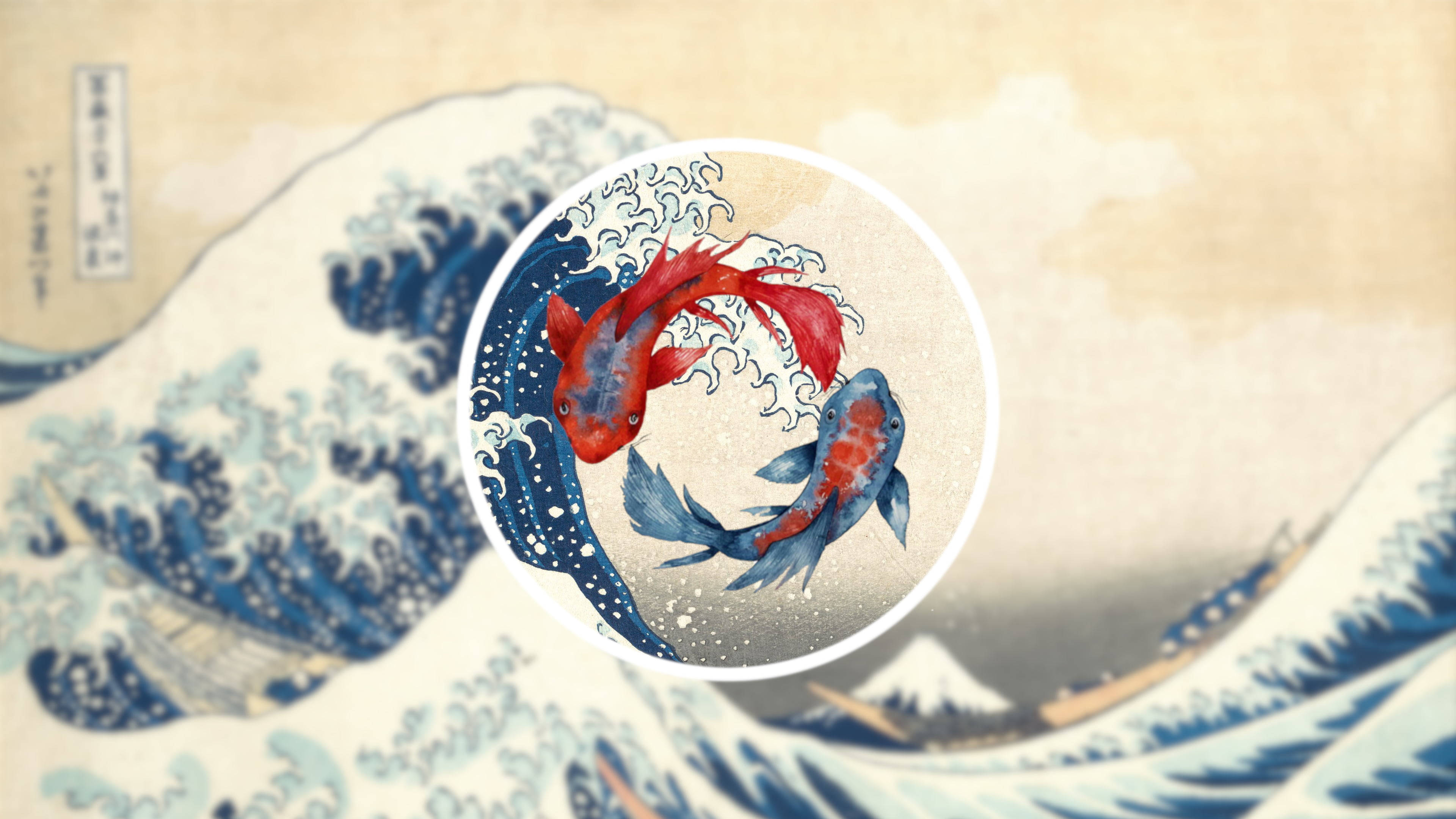 日本海浪與錦鯉 壁紙 — 兩條鮮豔的錦鯉在圓形框架中游動，背景是北齋的巨浪。
