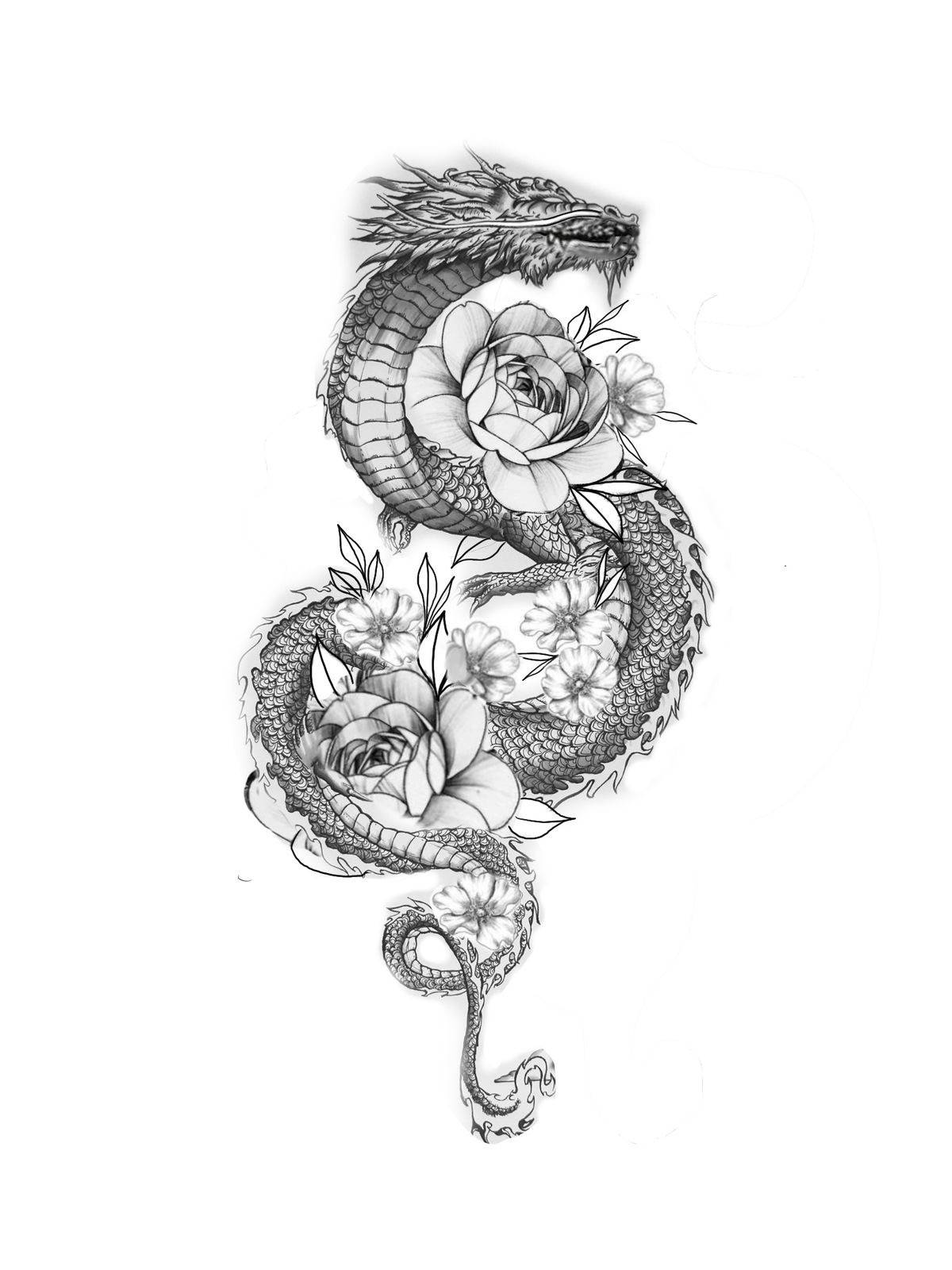 日本龍紋身搭配花朵 壁紙 — 一幅詳細的黑白插圖，描繪一條盤繞的龍與盛開的玫瑰和櫻花交織在一起。