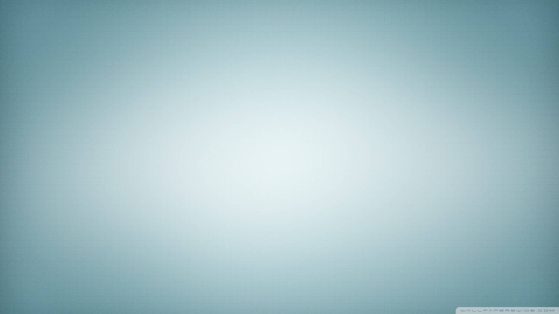 明亮白色藍色紋理 壁紙 — 從冷藍色漸變到亮白中心的柔和漸變，營造出簡約而平靜的抽象背景。