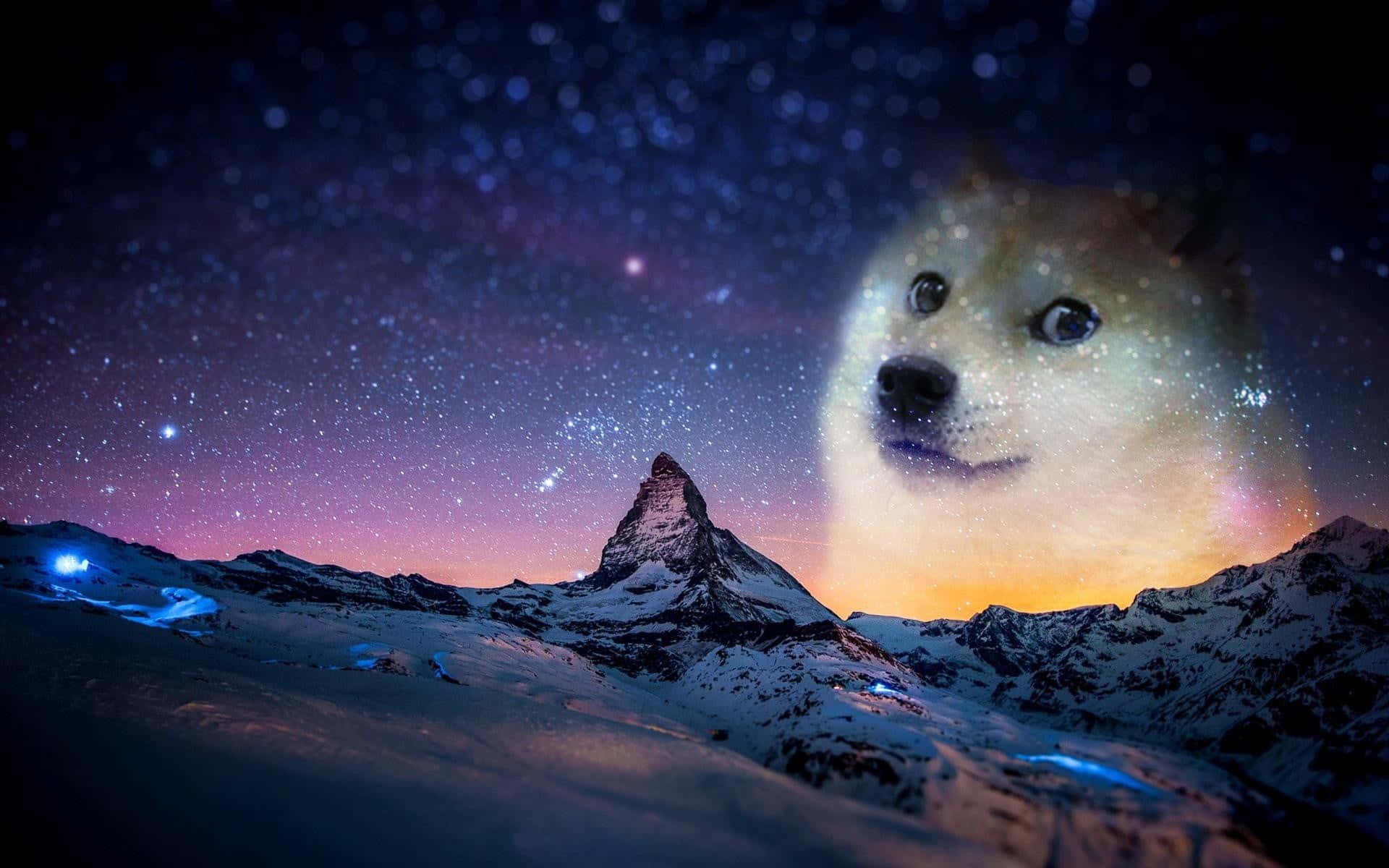 積雪的山峰，在繁星點點的夜空中有發光的狗狗臉。