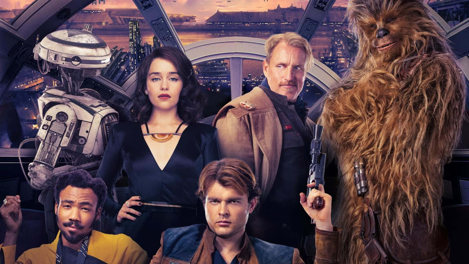 Solo A Star Wars Story 桌布 壁紙 — 星際大戰角色在太空船駕駛艙內擺姿勢，俯瞰暮色中發光的外星城市景觀。