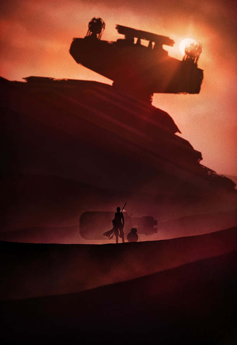 星際戰艦塔圖因背景 壁紙 — 一個孤獨的身影和機械人站在一艘巨大星艦的剪影前，背景是發光的橙色日落天空。