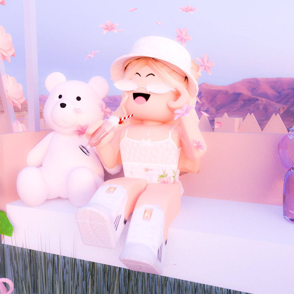 時尚Roblox女孩與泰迪熊 壁紙 — 一個戴白帽和太陽眼鏡的快樂Roblox頭像，笑著拿著飲料，旁邊有一隻白色泰迪熊，背景是飄落的粉紅櫻花。