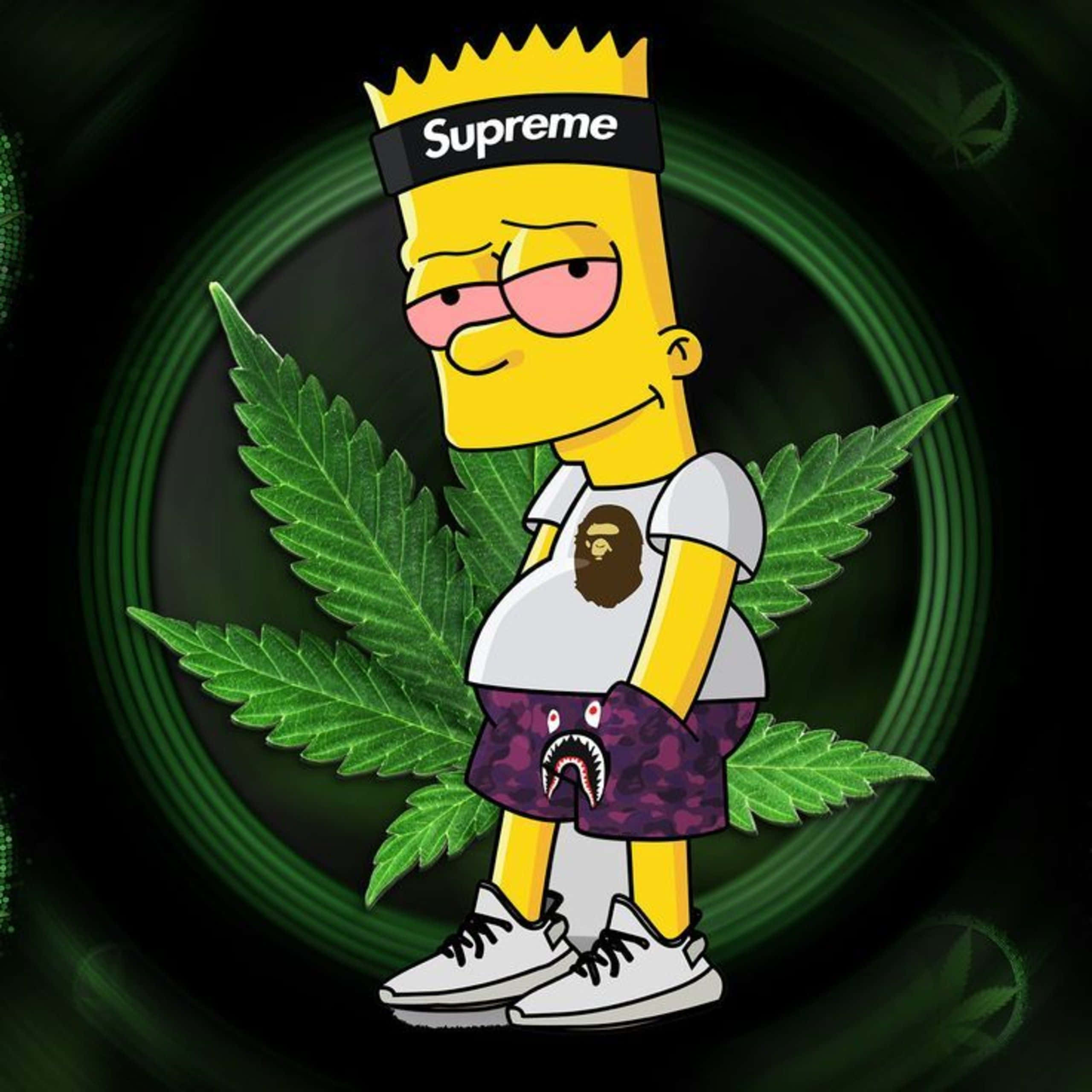 時尚叛逆的巴特·辛普森 Supreme 風格 壁紙 — Bart Simpson 戴著 Supreme 帽子和穿著 BAPE T 恤，自信地站在發光的綠色大麻葉中，背景是黑暗旋轉的。