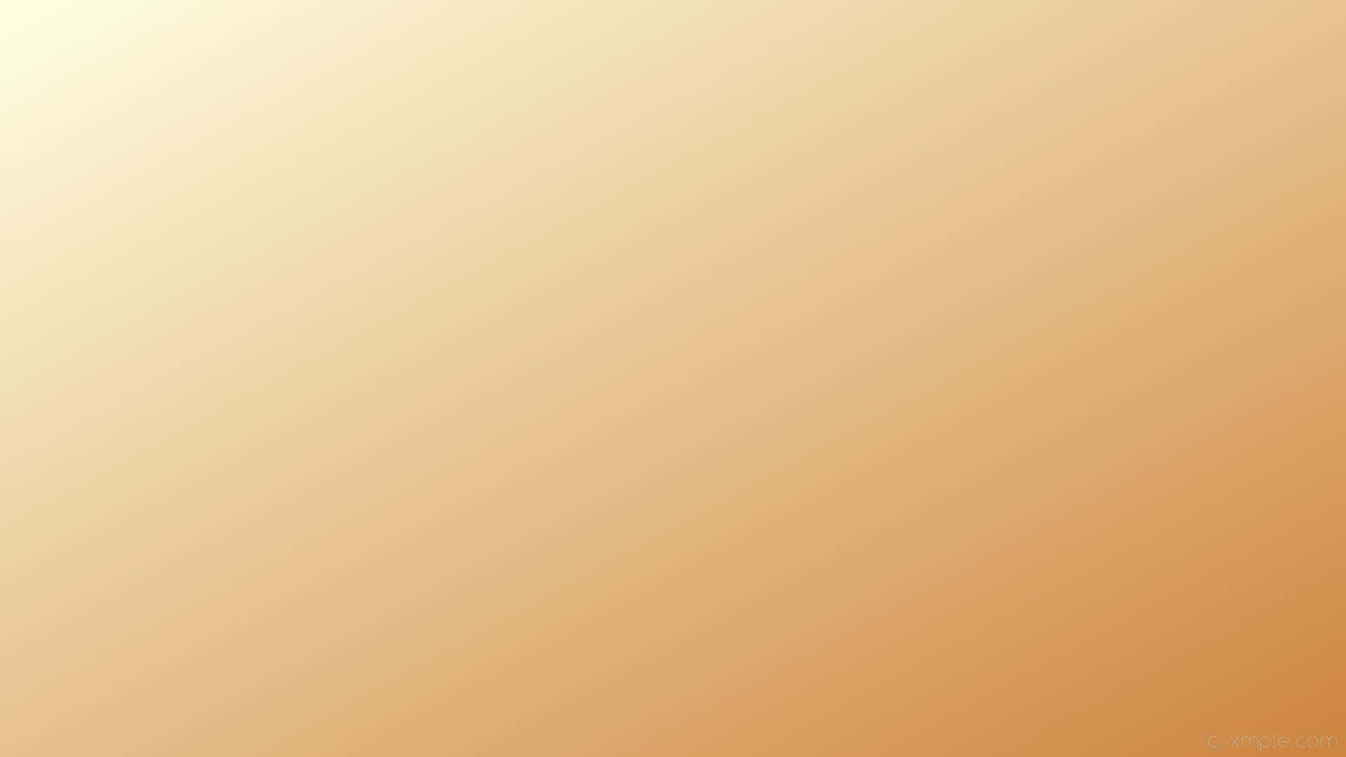 時尚淺米色背景 壁紙 — 從淡奶油色到暖琥珀色的柔和漸變背景，沒有可見的物體或紋理。