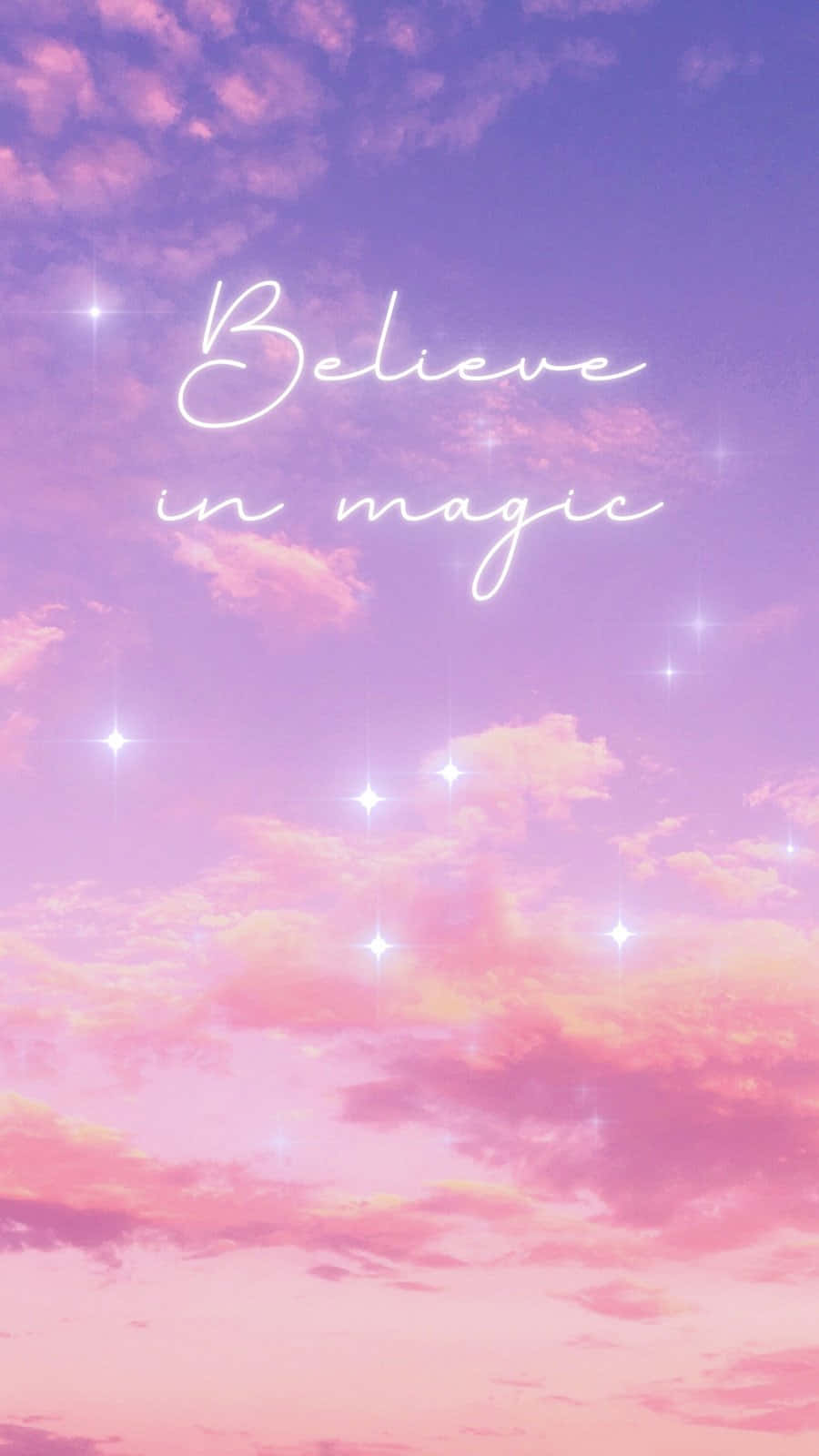 粉紅和紫色天空，星星和文字「believe in magic」
