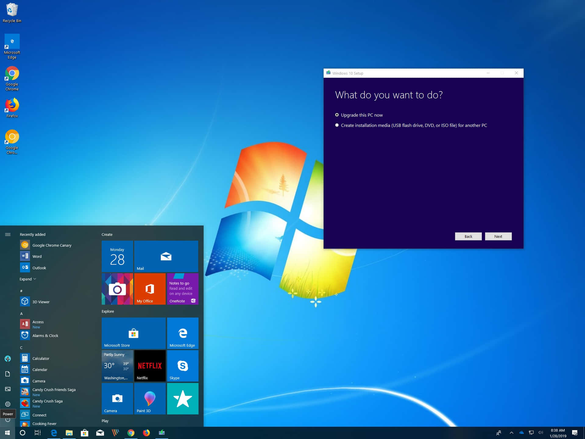 Windows 10 安裝畫面，在藍色桌面背景上顯示升級選項。