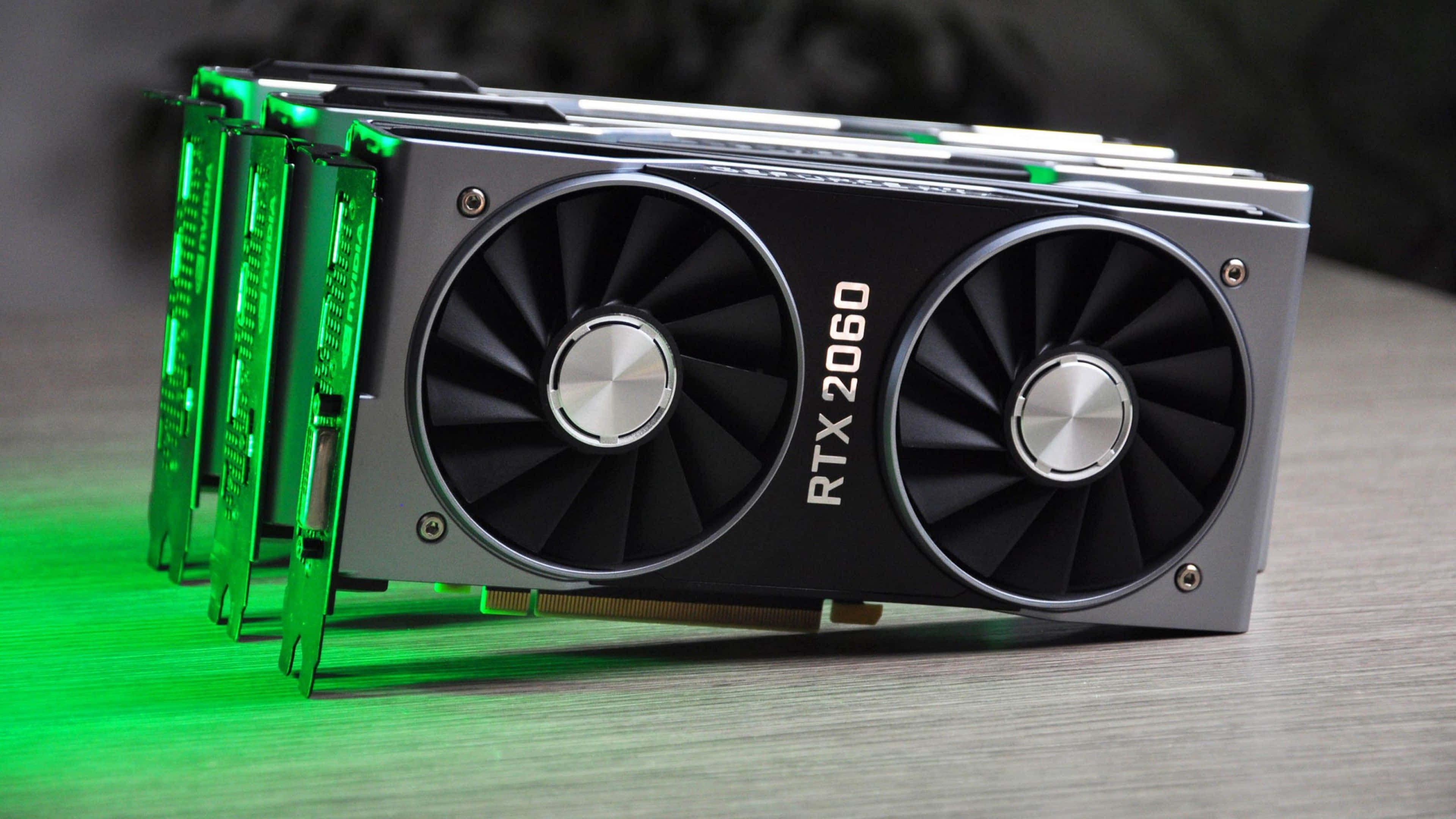 4K Graphics Cards 桌布 壁紙 — 木質表面上，帶有發光綠色點綴和雙風扇的時尚RTX 2060顯示卡特寫。