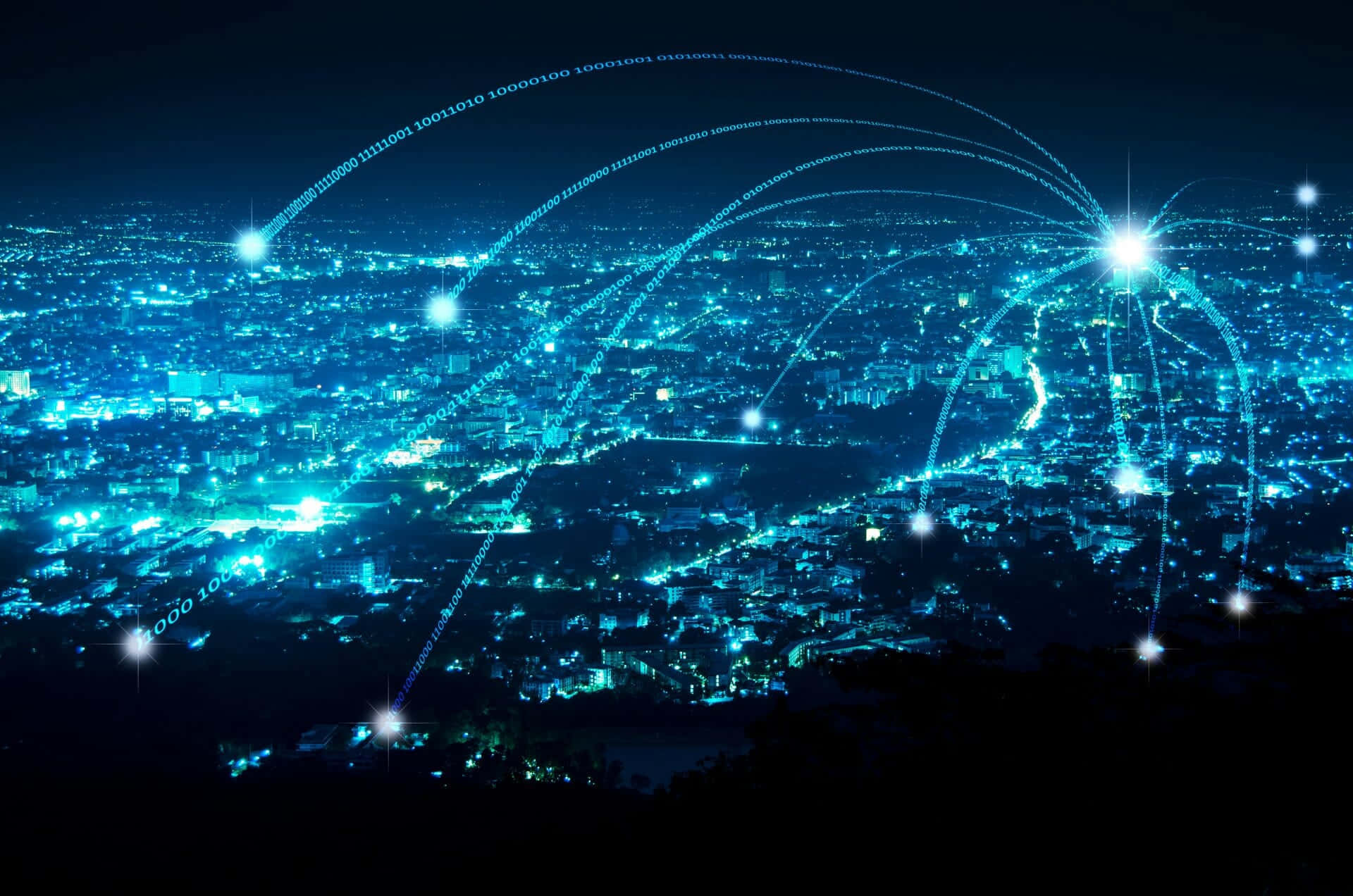 wifi 桌布 壁紙 — 未來主義的城市夜景，由發光的藍色數位連接和二進位代碼弧線照亮。