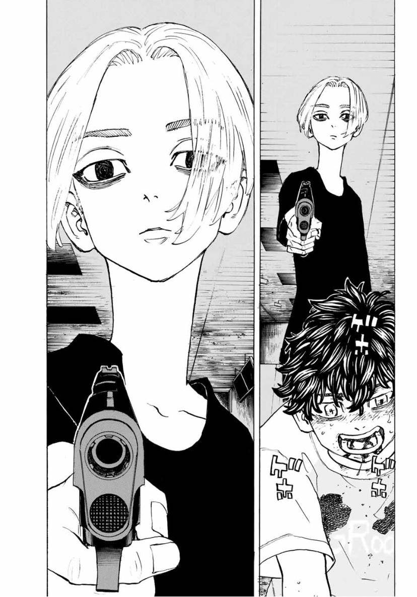 《東京卍復仇者》中持槍的 Mikey 壁紙 — 漫畫格中顯示一個冷靜的角色拿著槍，而另一個角色在下方恐懼地尖叫。