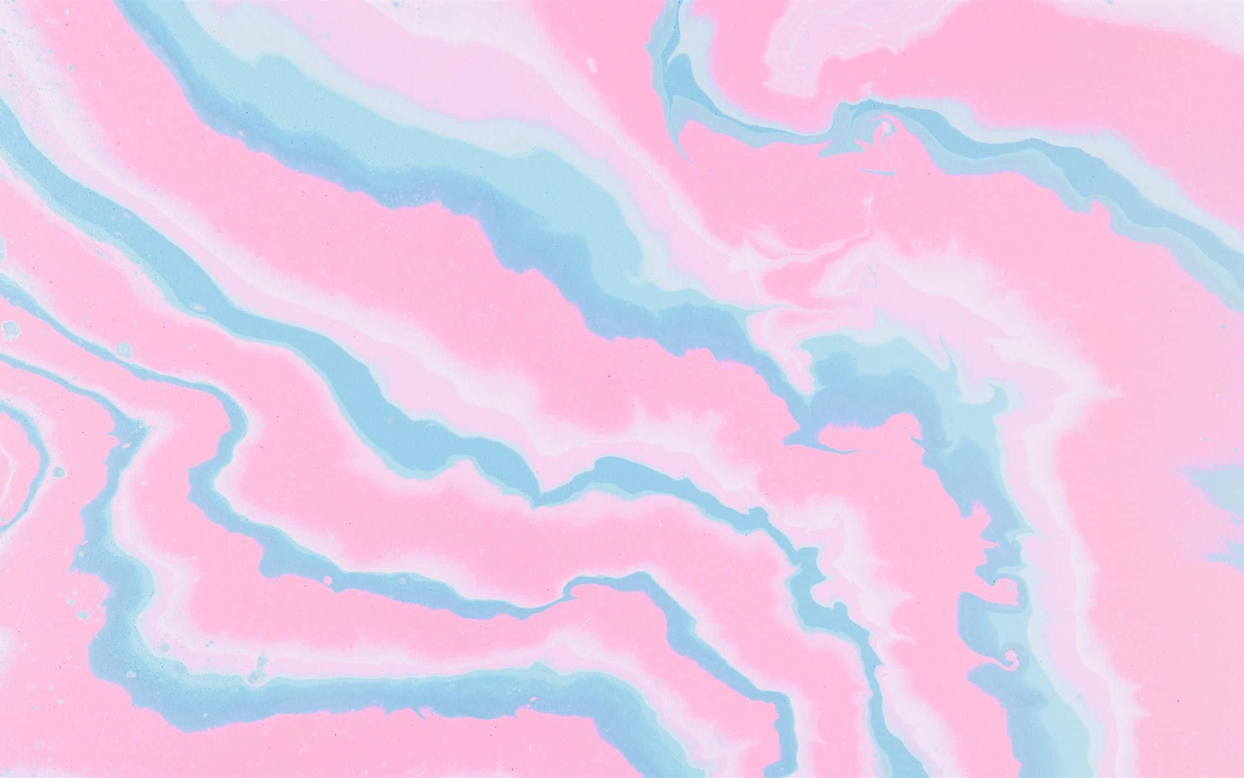 Pink Blue 桌布 壁紙 — 柔和嘅粉紅色同藍色液體漩渦，以溫柔流動嘅線條創造出夢幻嘅抽象大理石圖案。