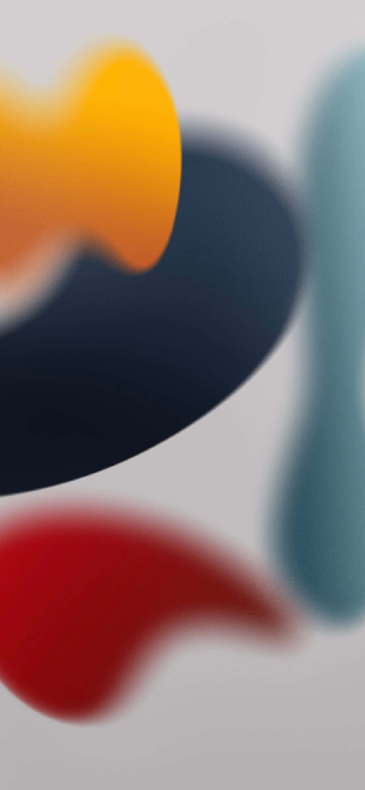 iOS 14 桌布 壁紙 — 柔和模糊的抽象形狀，以溫暖的黃色、冷藍色和紅色色調，漂浮在淺灰色背景上。
