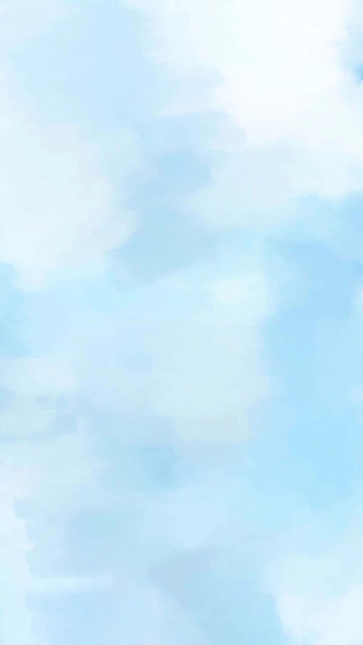 柔和藍色漸層背景 壁紙 — 柔和的水彩洗滌，淡藍色和白色的雲朵在寧靜的天空中飄動。