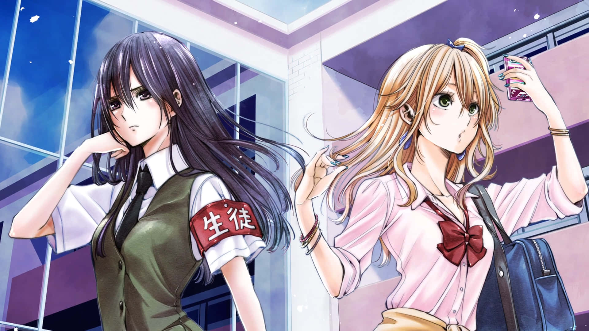兩個動畫女學生，一個黑頭髮，一個金頭髮，企喺現代玻璃建築物附近。