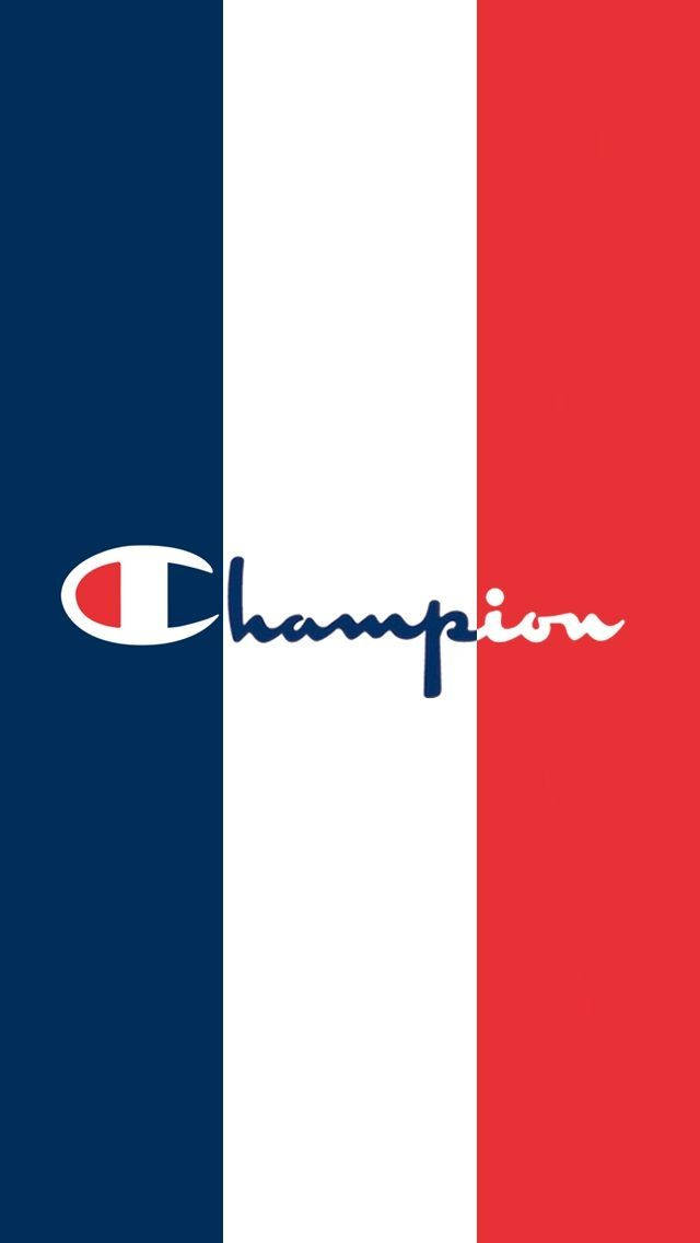 藍色、紅色和白色垂直條紋背景上的Champion品牌標誌。