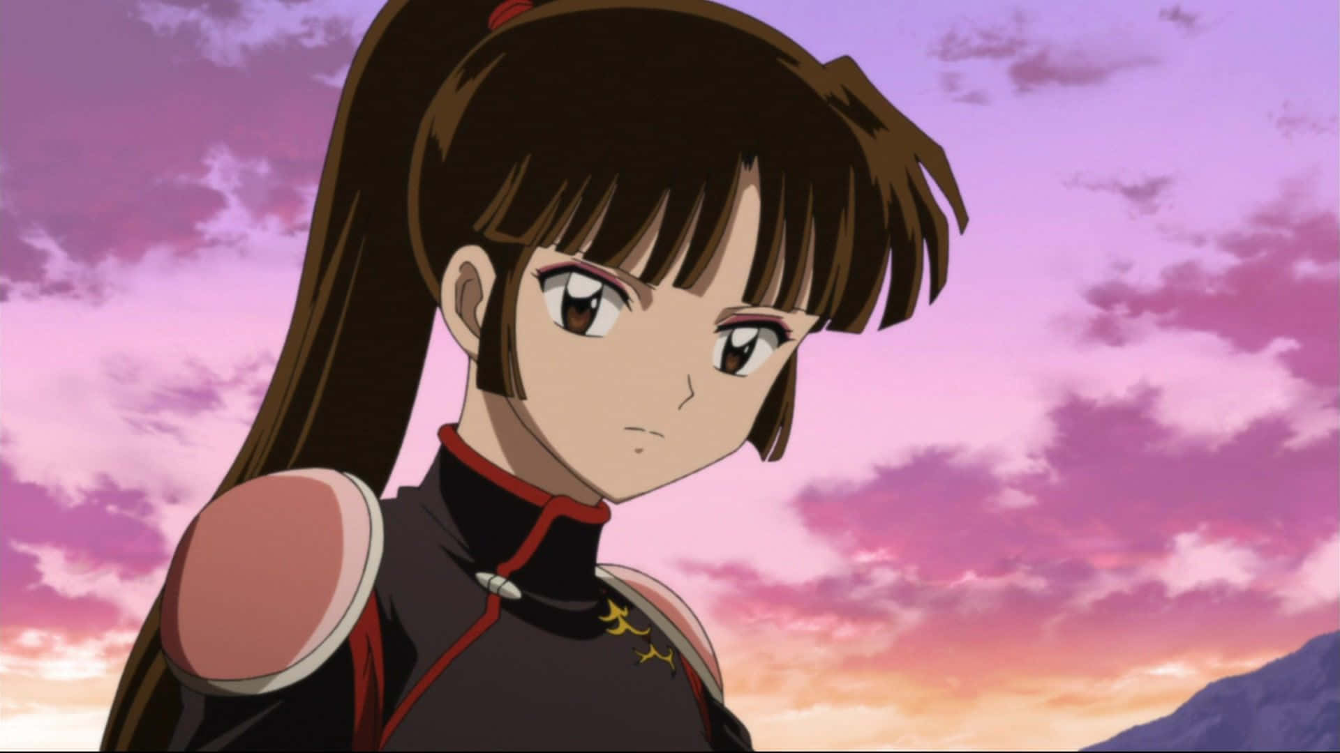 Sango 桌布 壁紙 — 棕色馬尾辮的動漫女孩凝視前方，背景是充滿活力的粉紅色和橙色日落天空。