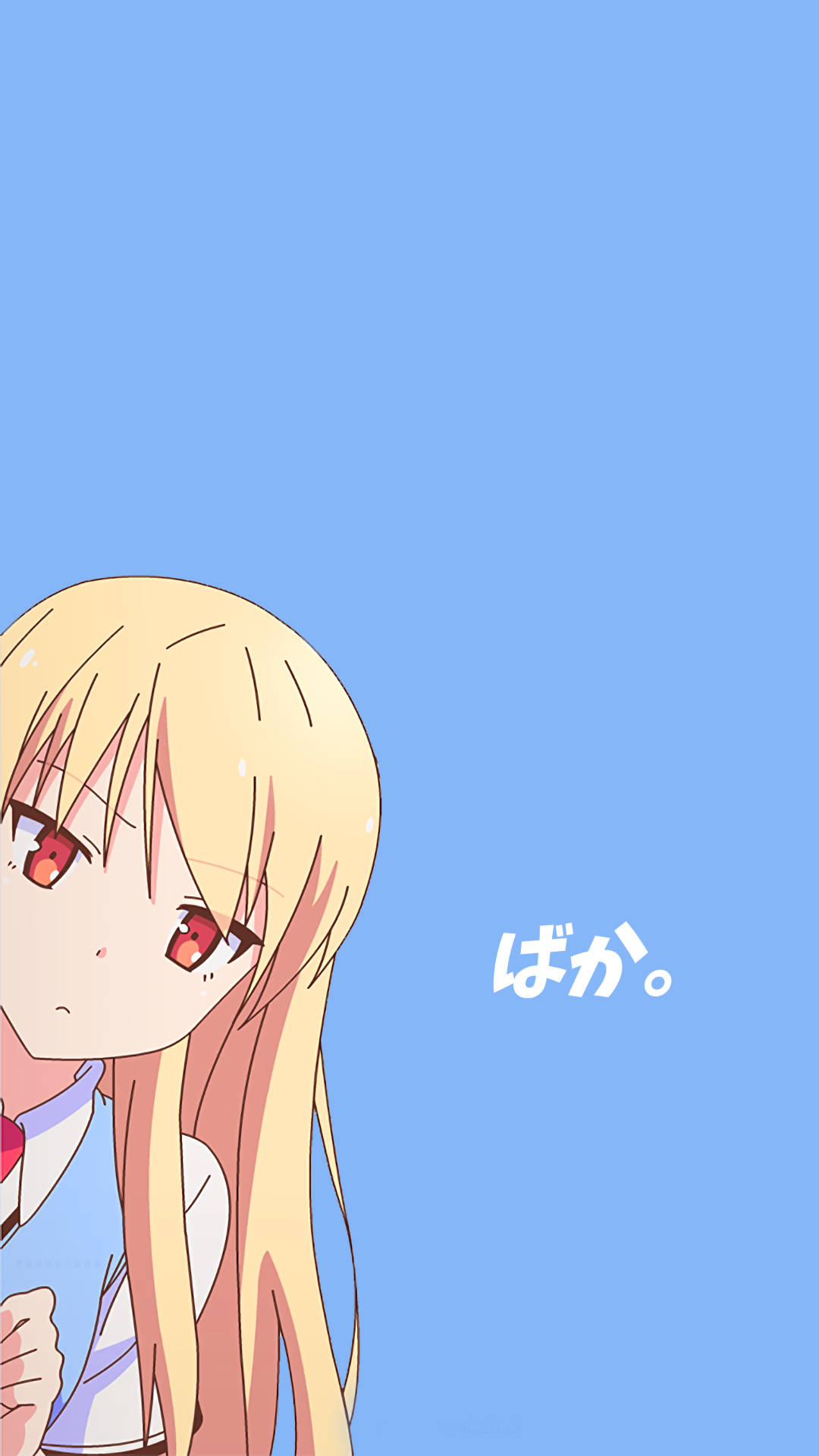 椎名真白的美學動漫頭像 壁紙 — 一個金髮紅眼嘅動漫女仔著住校服，喺純藍色背景附近寫住「baka」呢個字，睇起嚟好嬲。