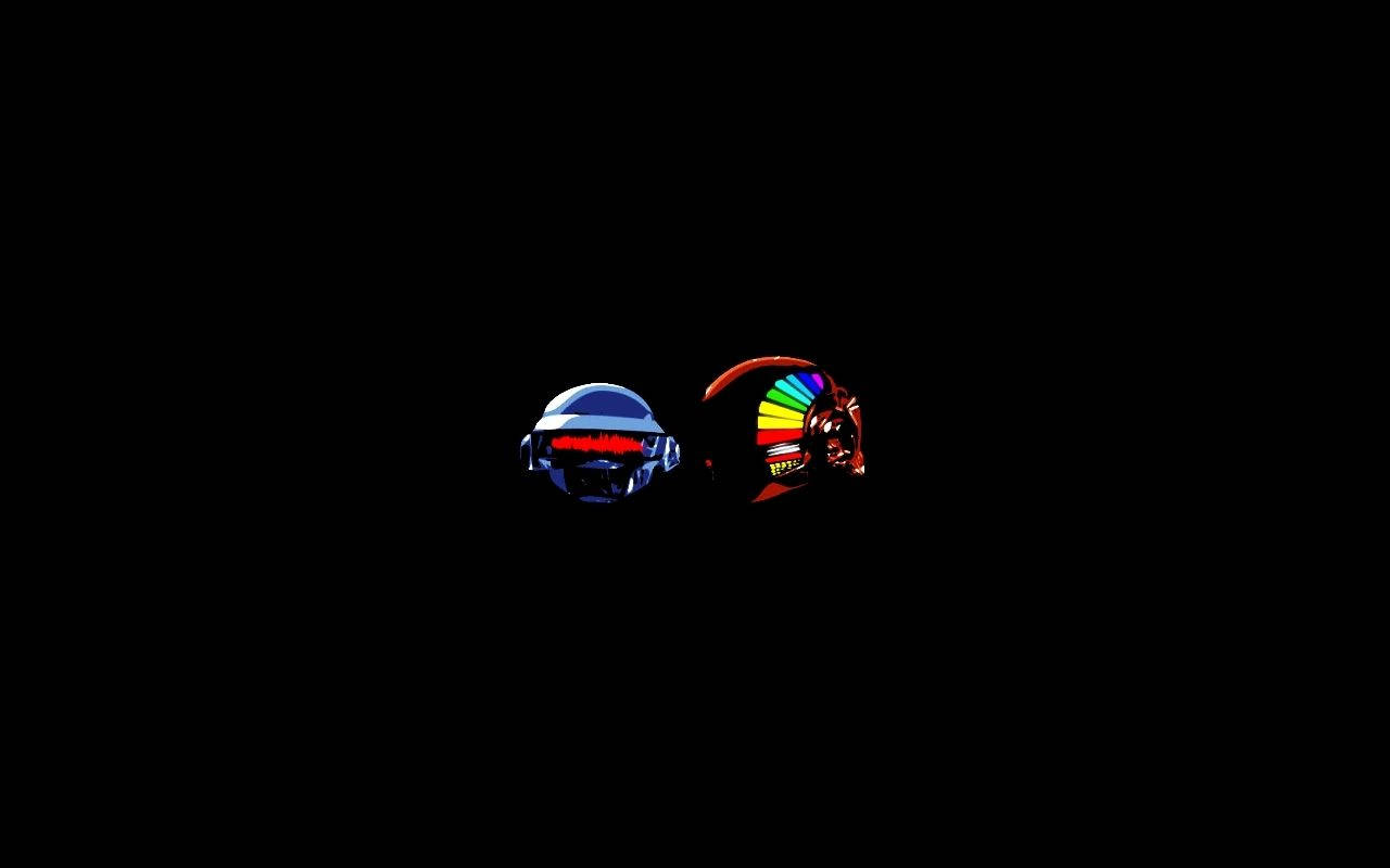 黑色背景上兩個發光的 Daft Punk 頭盔。