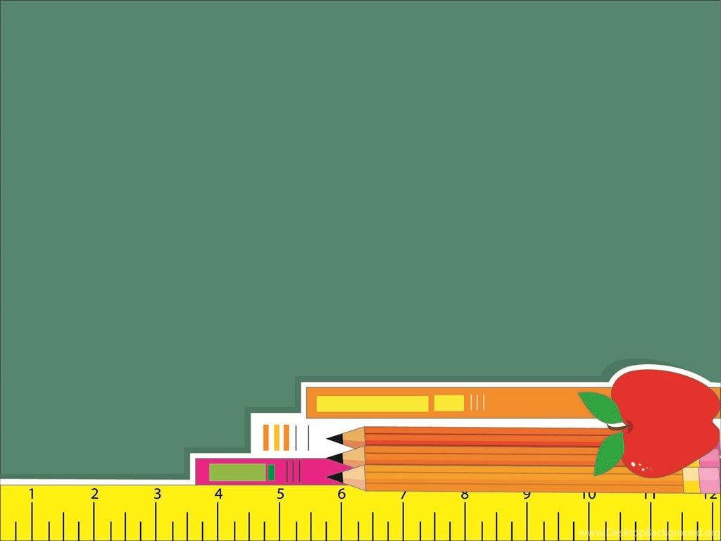學校用品，包括鉛筆、尺子和蘋果，在綠色黑板背景上。