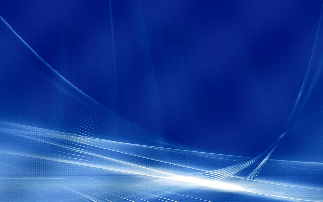 極簡藍調 Windows Vista 壁紙 — 動態藍色抽象波浪，帶有發光的白色條紋，在深寶藍色數位畫布上流動。