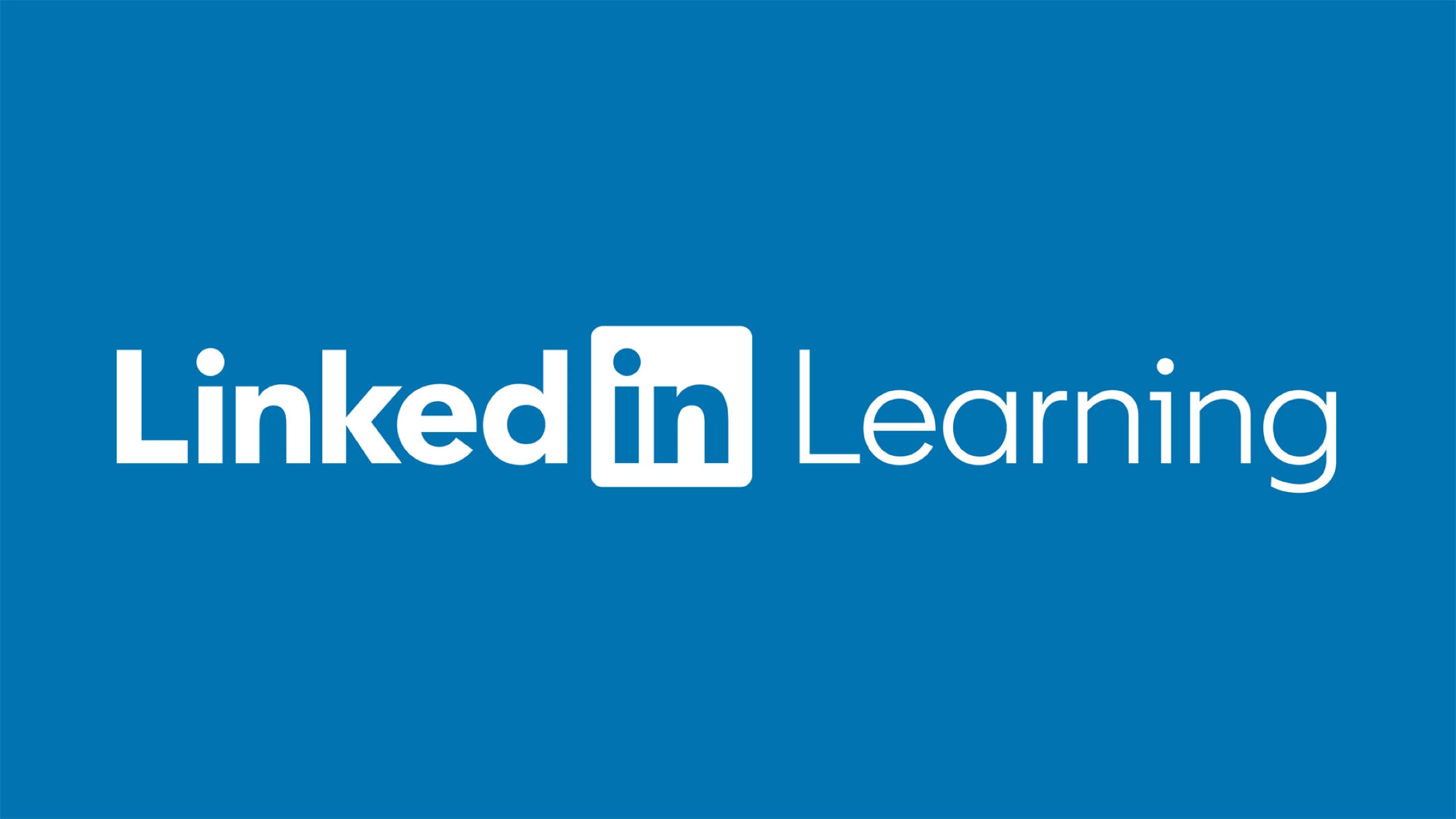 極簡風格 LinkedIn 學習 壁紙 — 白色 LinkedIn Learning 標誌居中於純藍色背景上。
