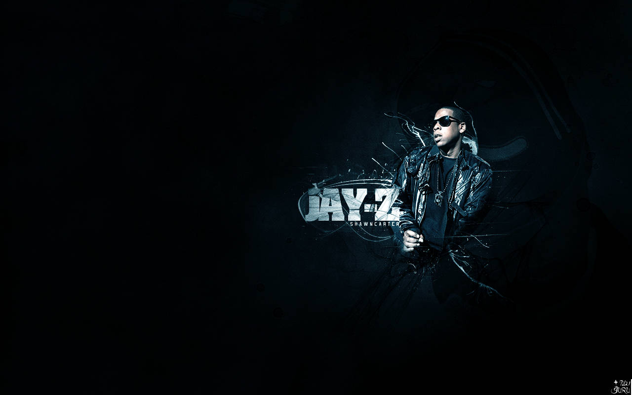 極簡風格的Jay-Z 壁紙 — Jay-Z 站在陰影黑暗中，戴著太陽眼鏡和皮夾克，他的名字在他旁邊發光。