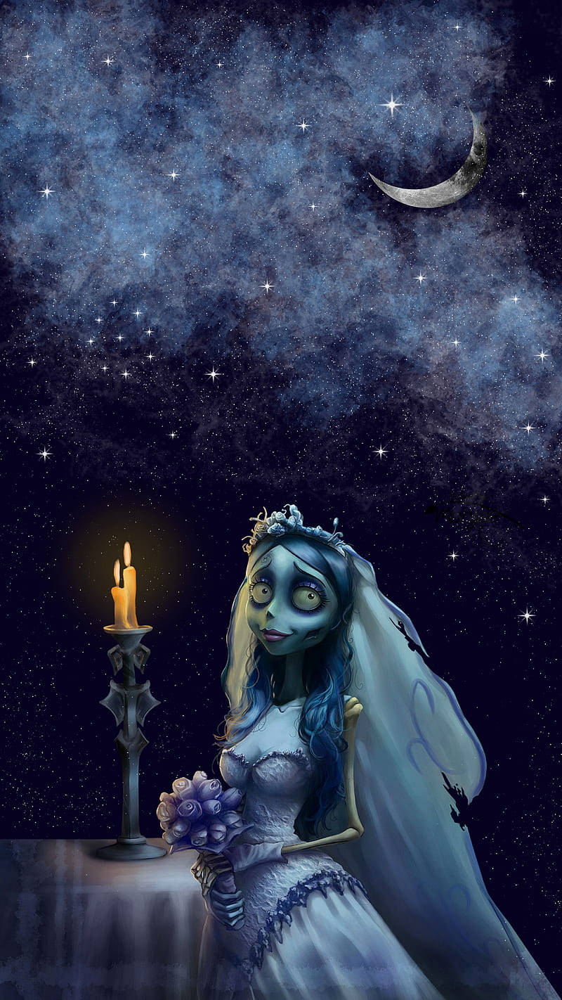 哥德式新娘穿著白色禮服，在星空下拿著紫色花束，背景有新月和蠟燭。