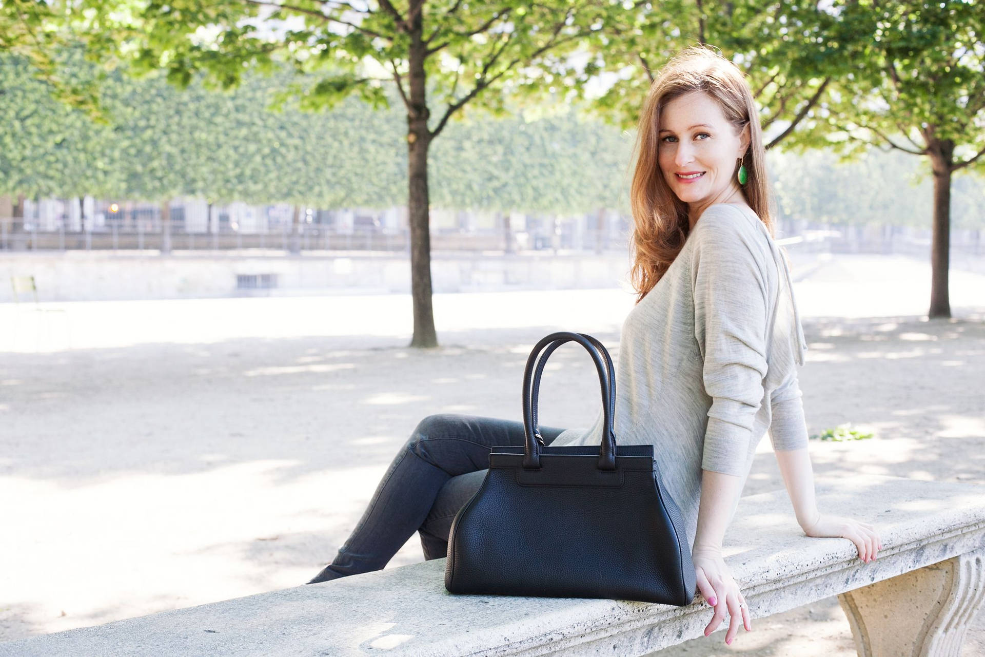 Moynat Pauline 手袋，展現優雅與精緻的法式設計風格
