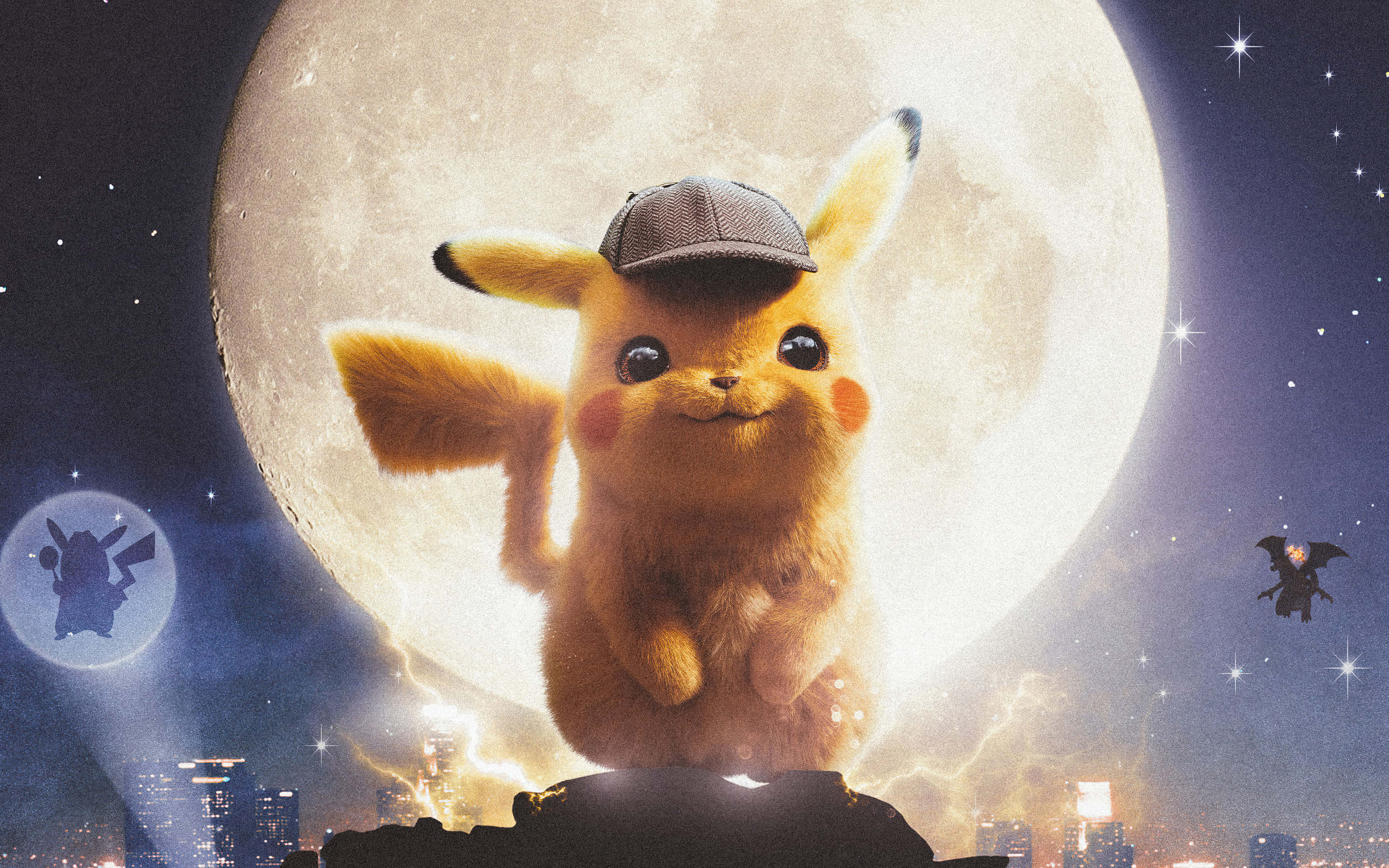 Pokemon Posters 桌布 壁紙 — 比卡超戴著偵探帽，站在城市天際線頂端，下方是巨大的月亮，周圍有星星和一隻蝙蝠在飛翔。