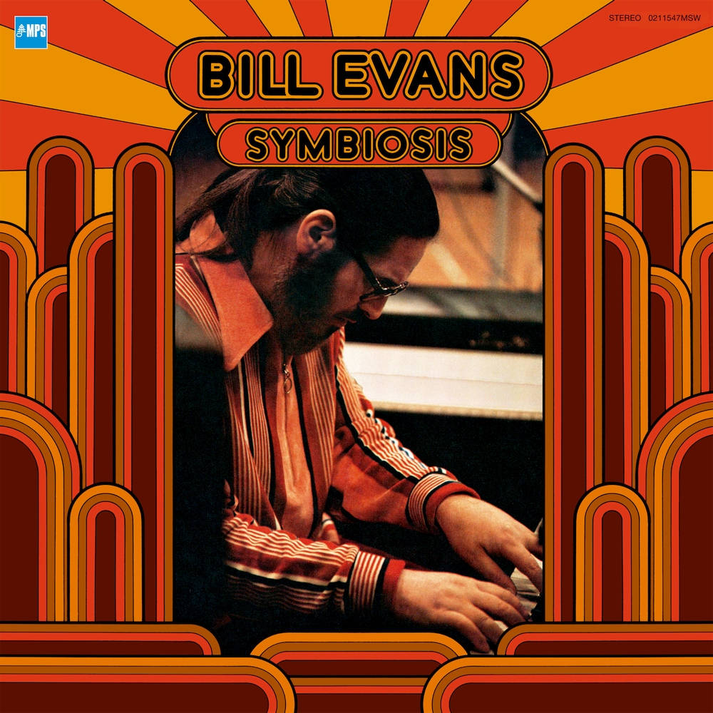 Bill Evans 在充滿活力的1970年代裝飾藝術專輯封面上彈奏鋼琴。