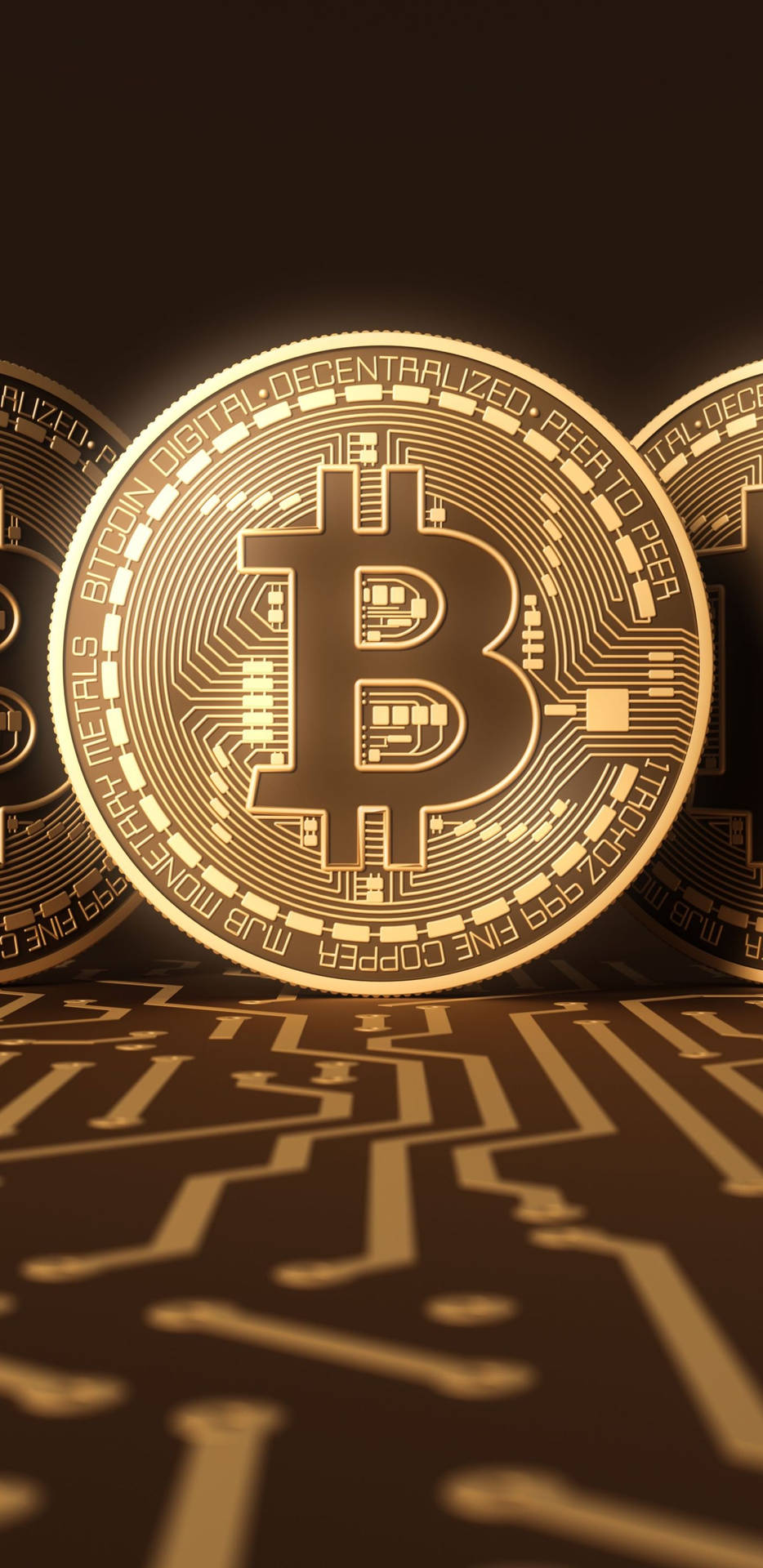 金色比特幣硬幣帶有電路設計，在黑暗表面上發光。