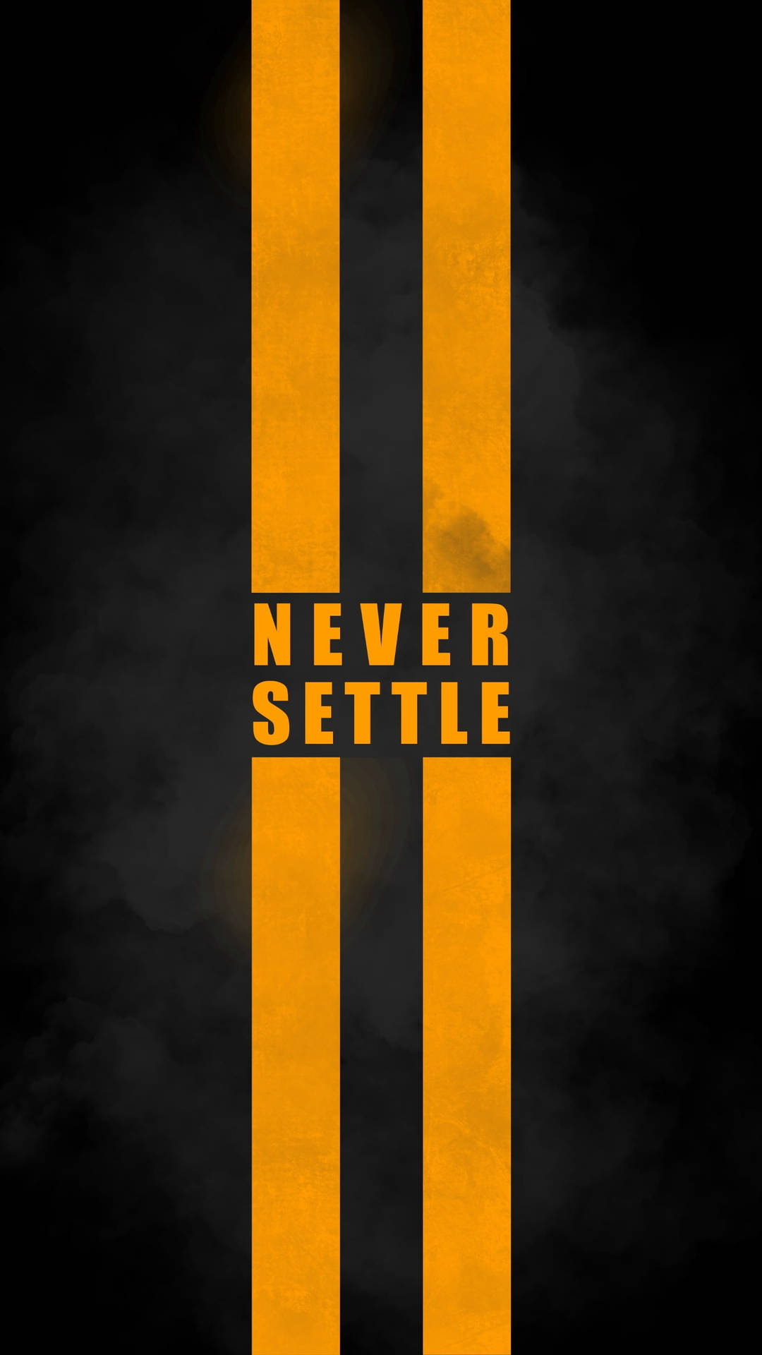 橙色條紋和文字 never settle 在煙霧般的黑色背景上。