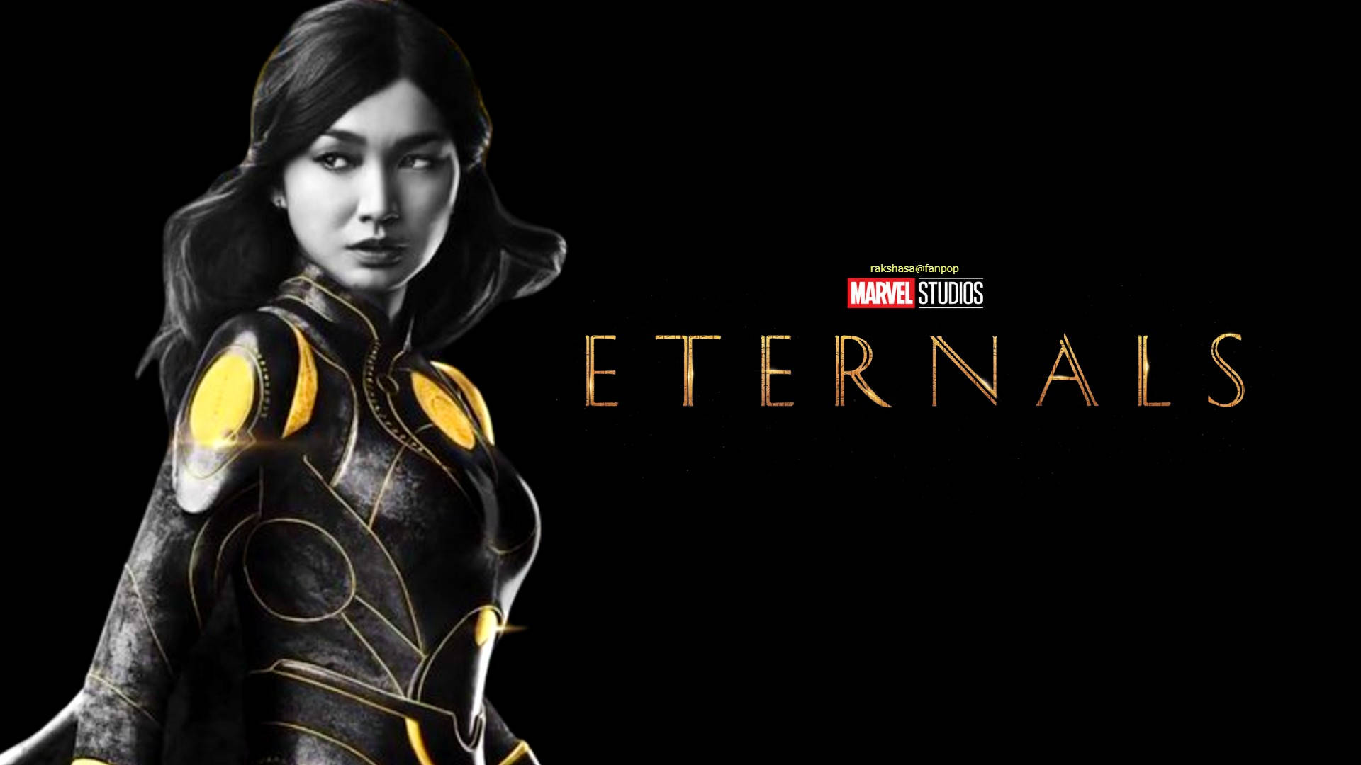一位身穿黑色和金色盔甲的女性超級英雄，Eternals 字樣閃耀著金色光芒。