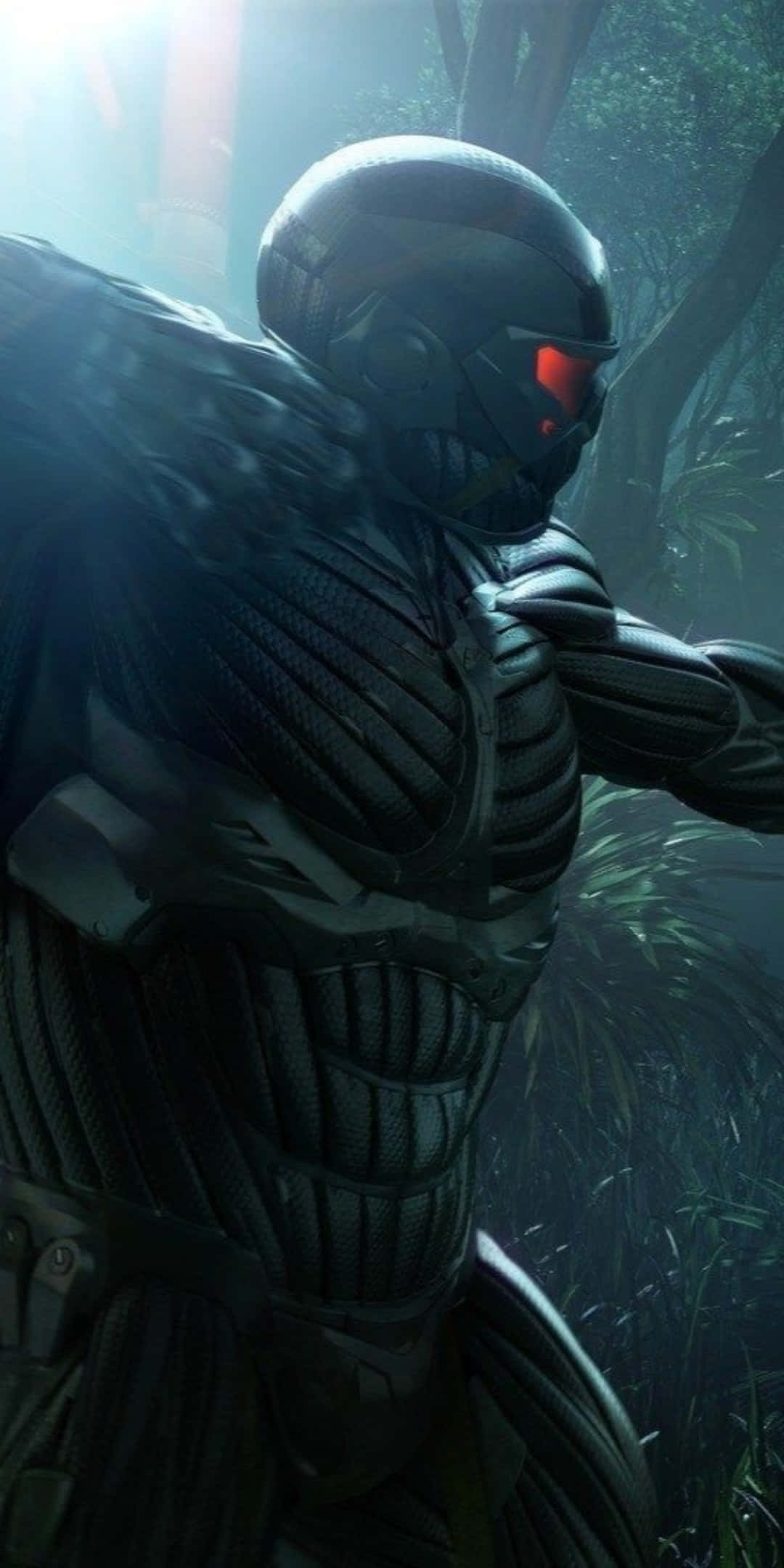 沉浸在《Crysis 3》的刺激故事中，盡享 Pixel 3 的震撼畫質 壁紙 — 一個身穿暗色盔甲、雙眼發出紅光的身影蹲伏在迷霧森林中，準備行動。