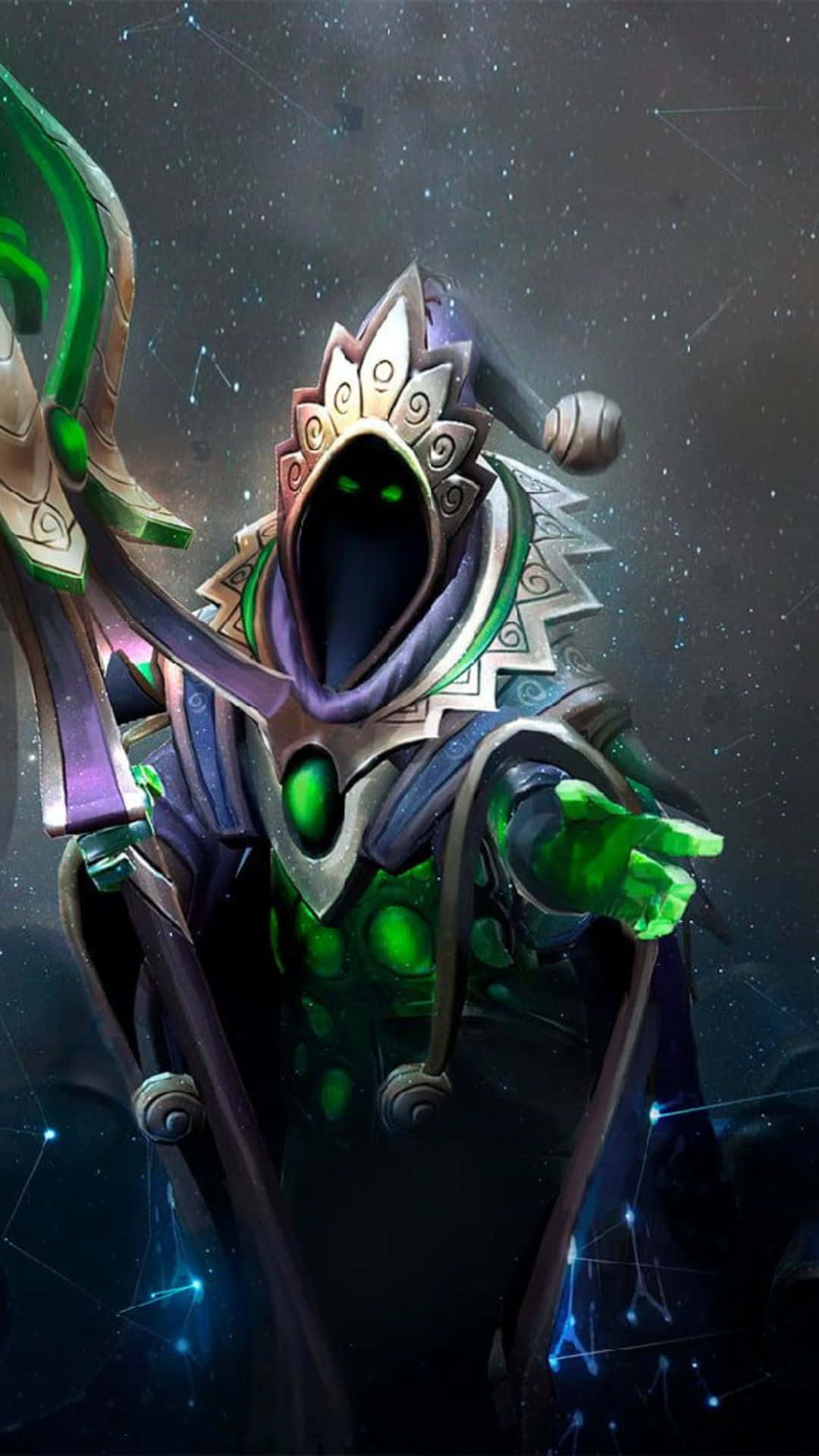 沉浸式 Dota 2 Android 壁紙 — 一位戴著兜帽的宇宙法師，擁有發光的綠色眼睛和華麗的盔甲，站在有星座的星空夜空前。