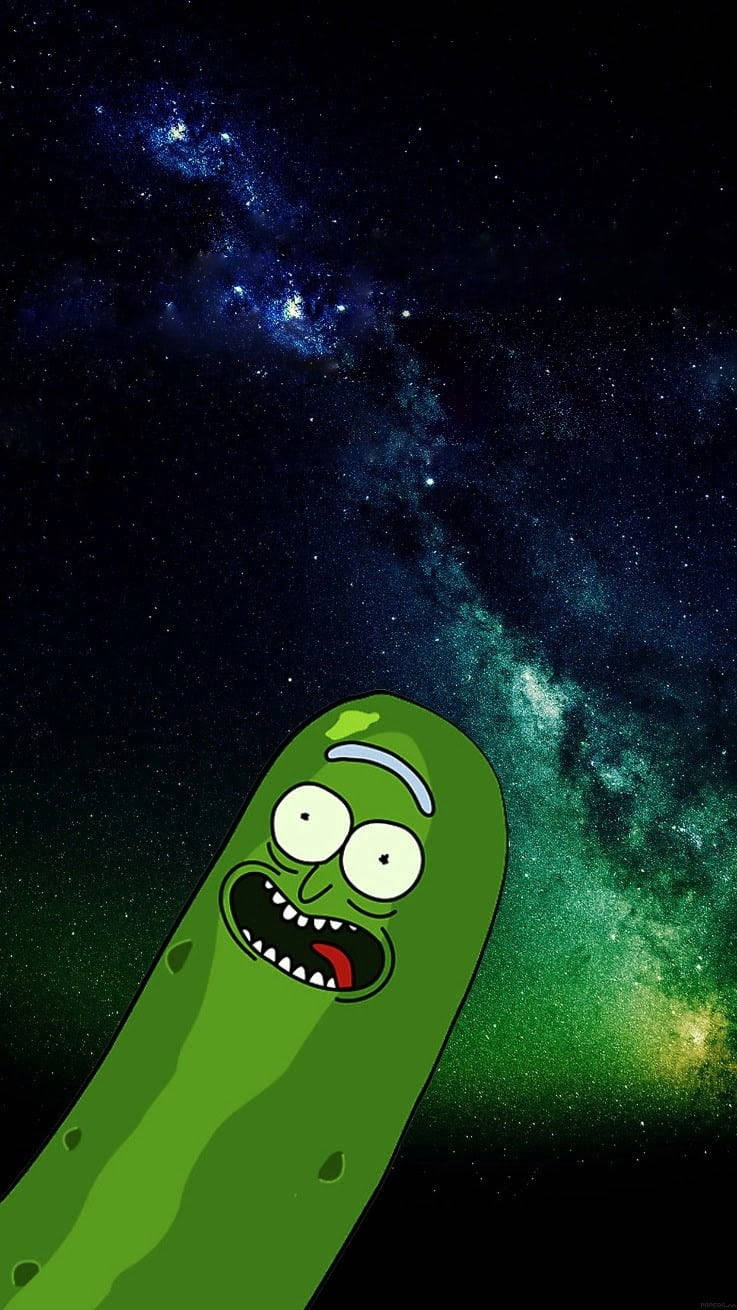 一個卡通醃黃瓜咧嘴笑著，仰望星空星系。