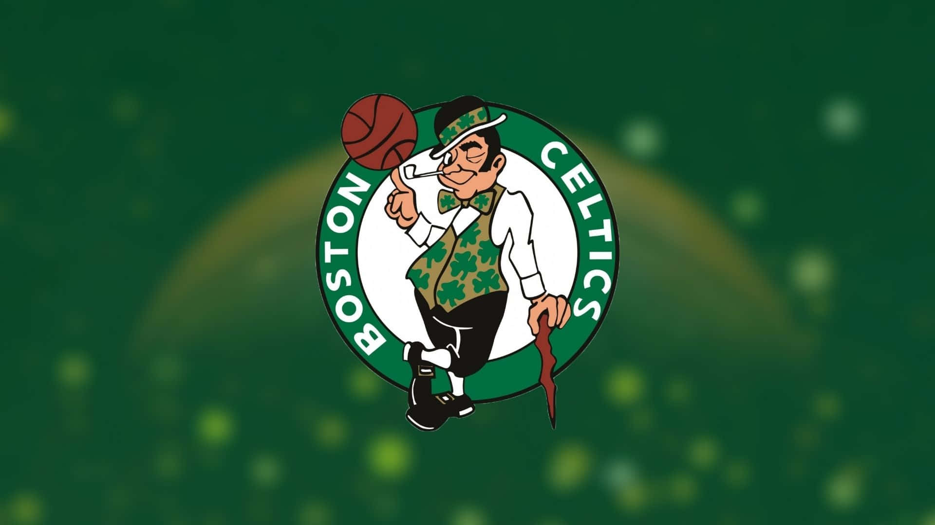 波士頓塞爾提克隊慶祝第五座NBA冠軍 壁紙 — 一個卡通小妖精在綠色散景背景上，於波士頓塞爾特人標誌內拿著籃球和手杖。