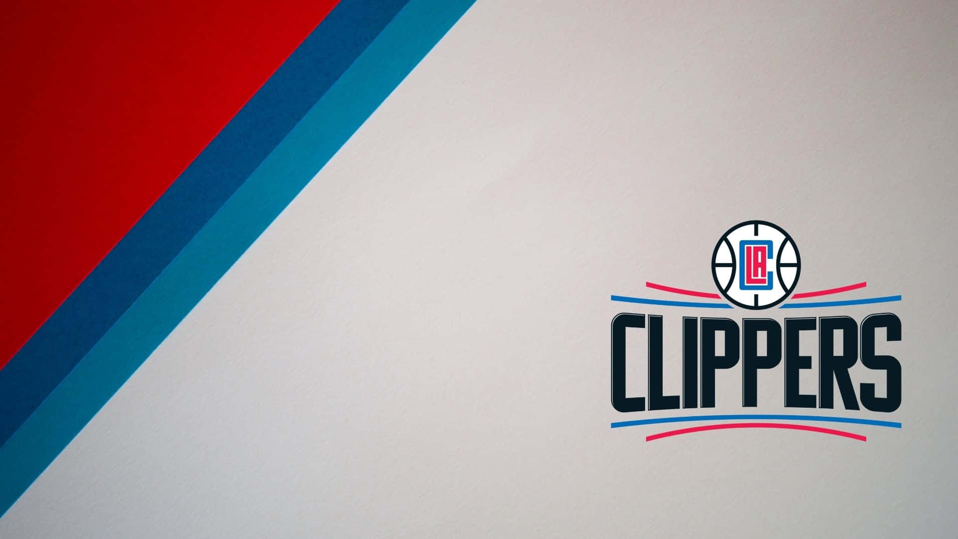 洛杉磯快艇隊志在高遠 壁紙 — 一款簡潔現代嘅牆紙，LA Clippers 標誌居中，白色背景上有大膽嘅紅色同藍色斜紋。