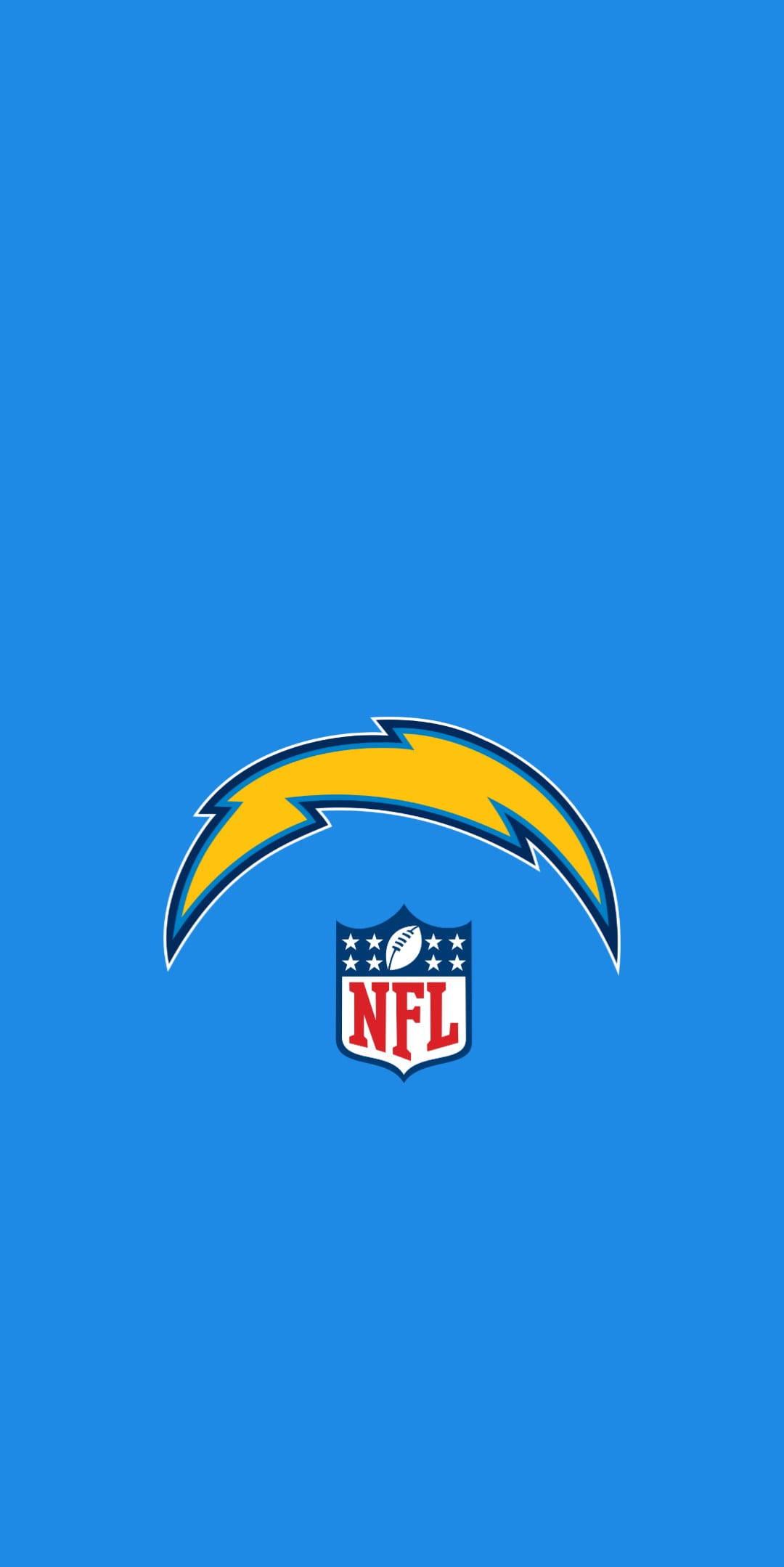 洛杉磯突襲者隊 NFL 隊標 壁紙 — 一個大膽的黃色閃電標誌，NFL盾牌居中於純藍色背景上。