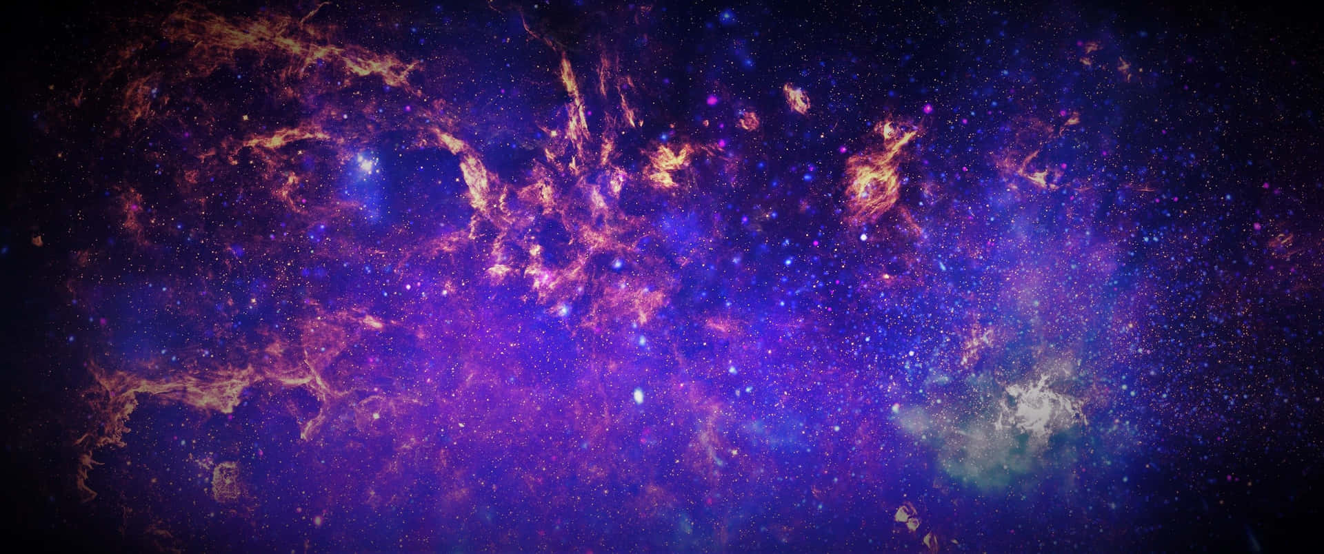 在深空中帶有發光星星的充滿活力的紫色、橙色和藍色星雲。