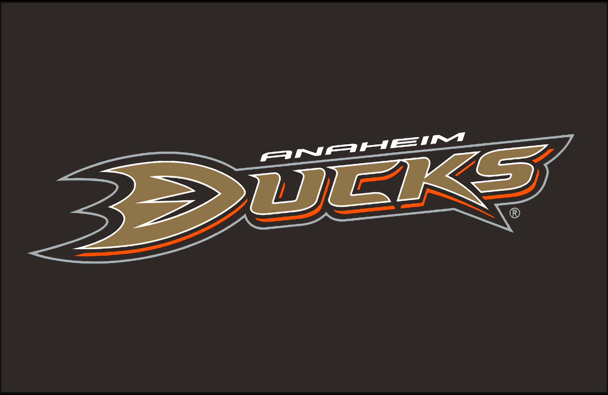 深棕色安那罕鴨隊 壁紙 — Anaheim Ducks 標誌以金橙色和黑色在深色背景上，帶有風格化的鴨頭和球隊名稱。