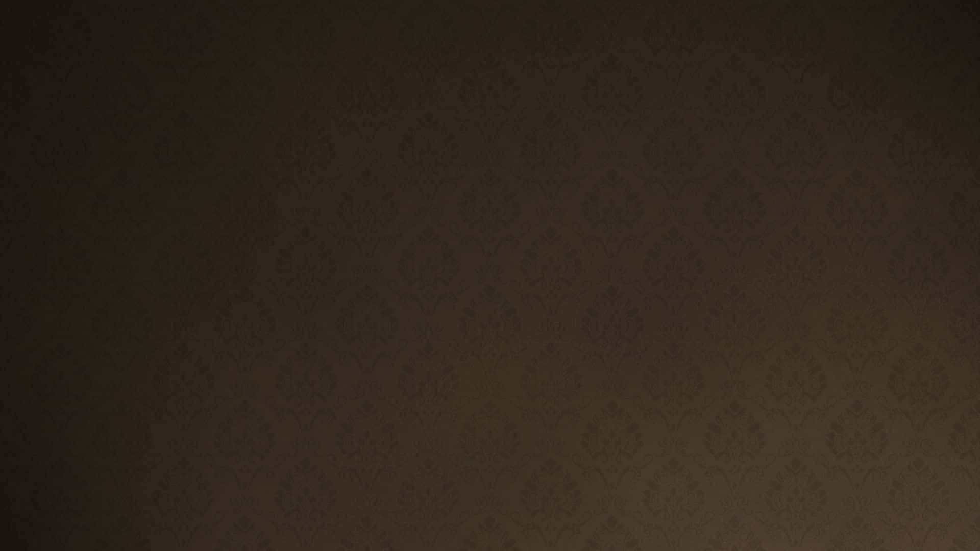 Dark Brown 桌布 壁紙 — 深棕色牆紙，在昏暗光線下帶有微妙的重複大馬士革圖案。