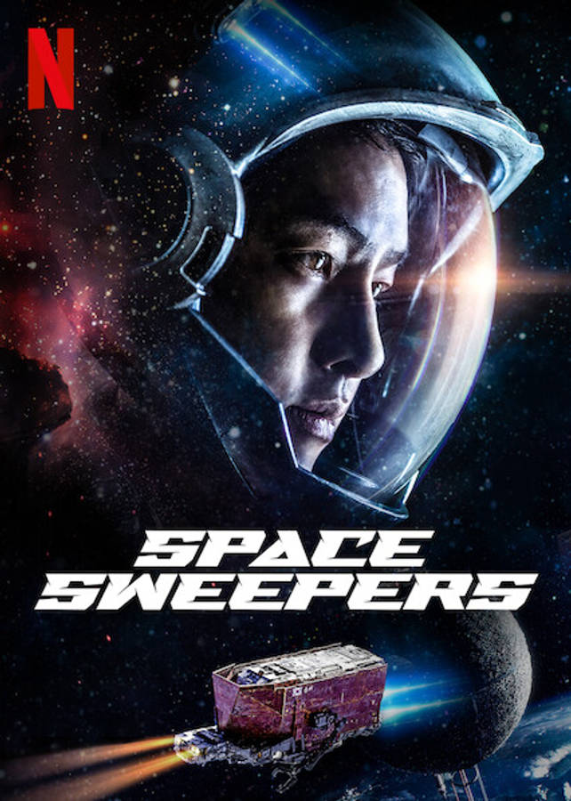 深空中的未來飛船 壁紙 — 戴著頭盔的太空人凝視前方，背景是宇宙星雲和下方的太空船。