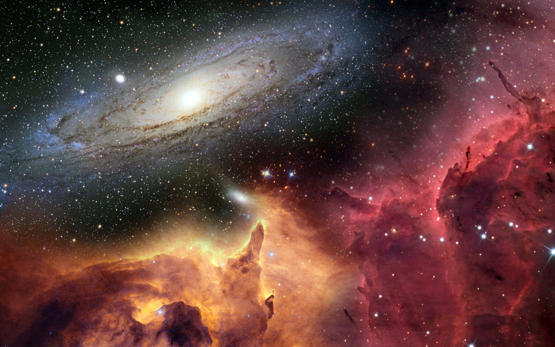 深空佛宇宙圖像 壁紙 — 一幅令人嘆為觀止的宇宙景觀，展示了一個螺旋星系在火紅與金色星雲旁閃耀，星雲中點綴著無數星辰。