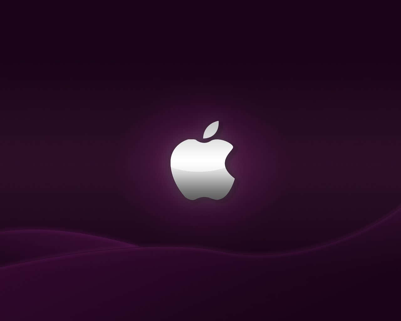 閃亮的 Apple 標誌在深紫色背景上發光，伴隨流動的光波。
