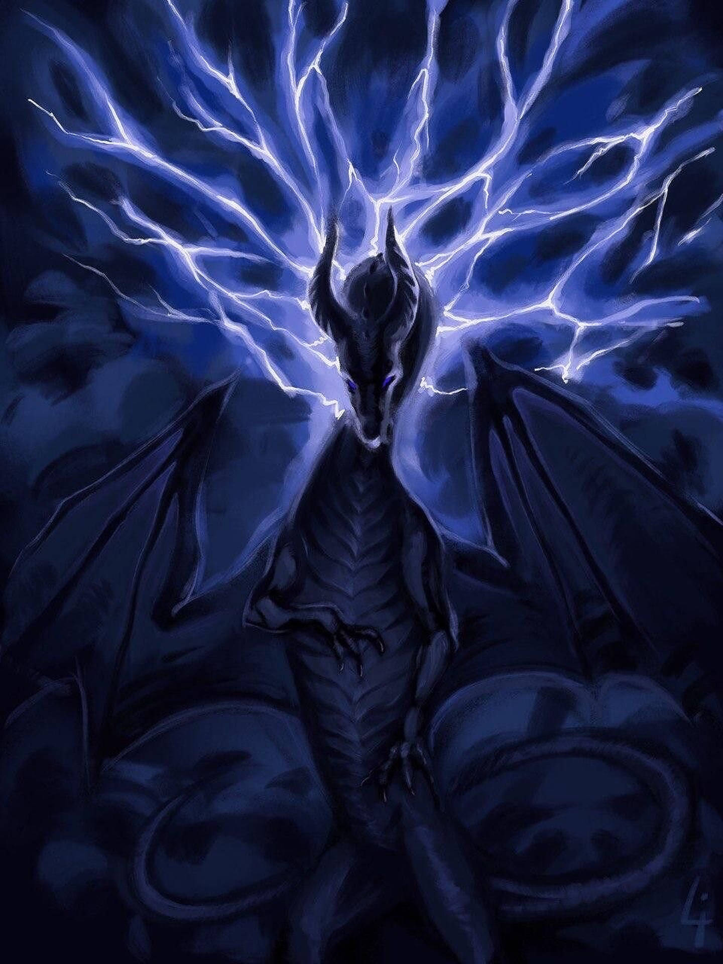 深紫色雷電龍 壁紙 — 一條暗黑龍，眼睛發光，頭部散發出閃電，背景是暴風雨的藍天。