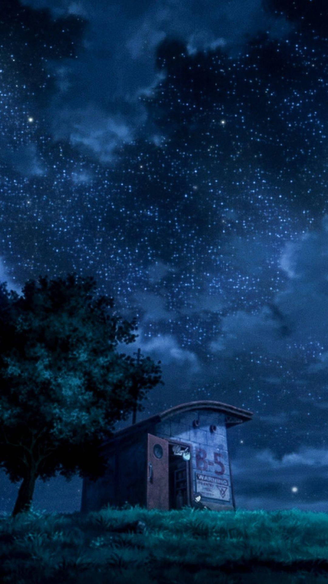 深色手機小屋 壁紙 — 一個孤獨的、風化的巴士站，在廣闊的星空夜空下，旁邊有發光的雲朵和一棵孤獨的樹。