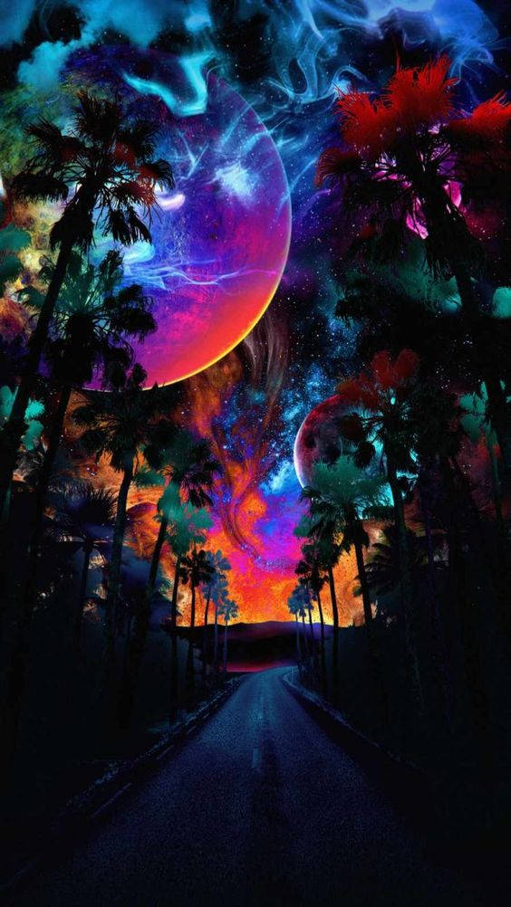 深色霓虹星空iPhone壁紙 壁紙 — 一條黑暗的道路蜿蜒穿過棕櫚樹，上方是超現實的宇宙天空，有發光的行星和鮮豔的星雲。